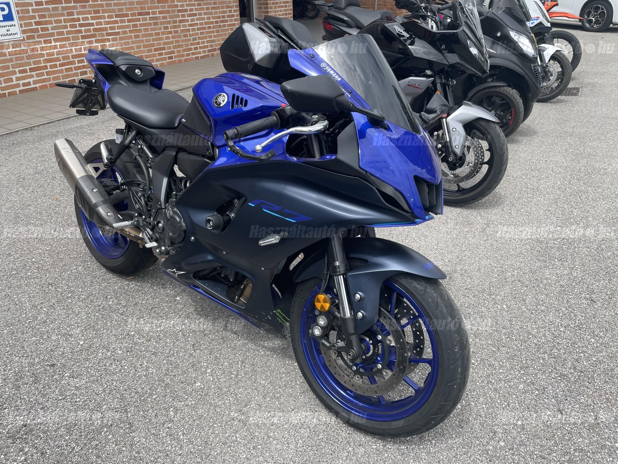 YAMAHA YZF R7 2022/6 - 1