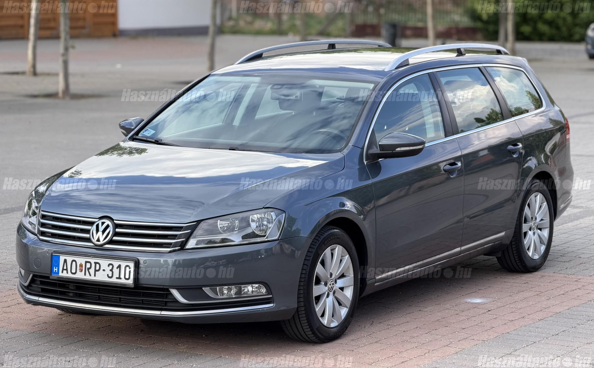 VOLKSWAGEN PASSAT 2011/9 - 1
