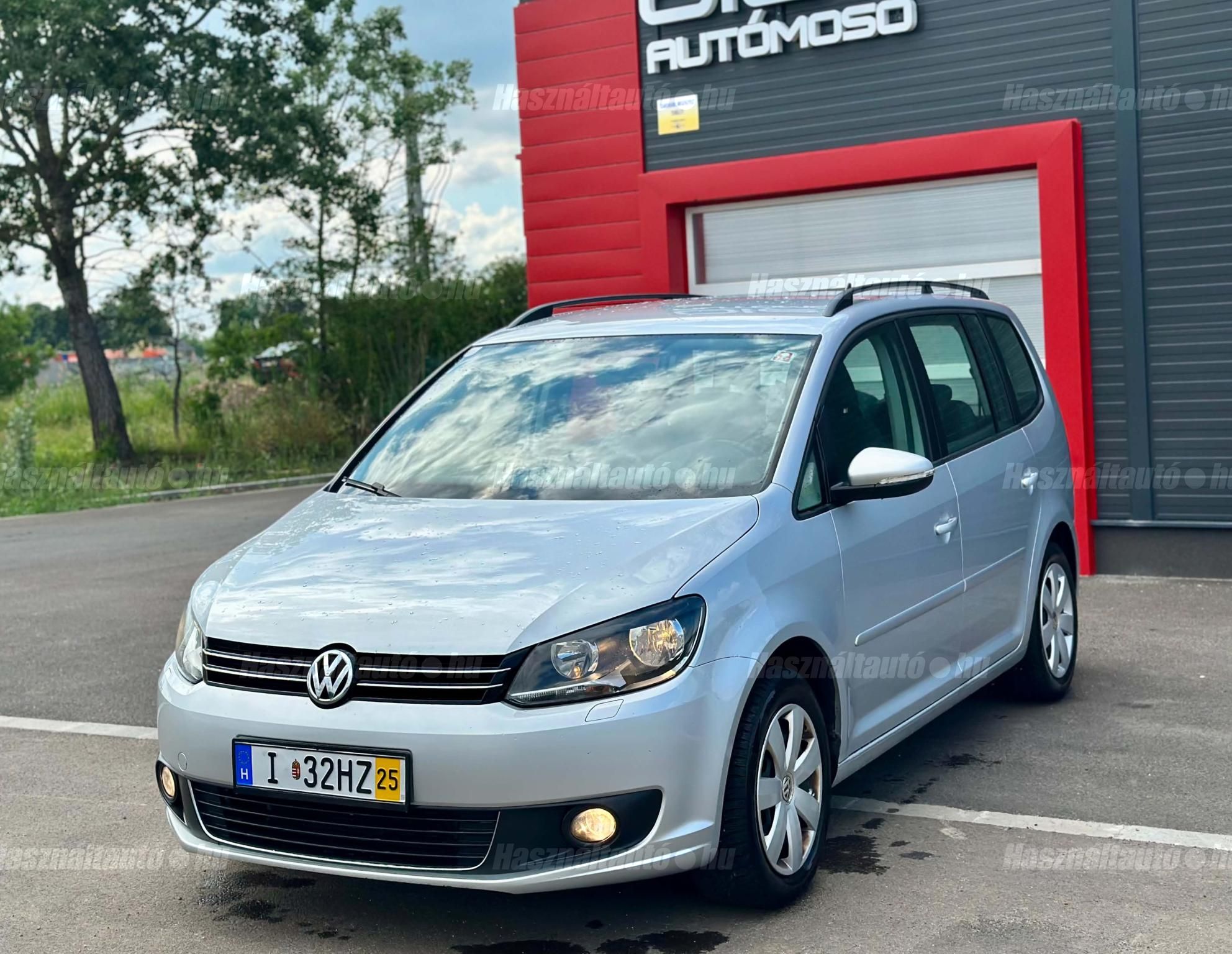 VOLKSWAGEN TOURAN 2012/10 - 1