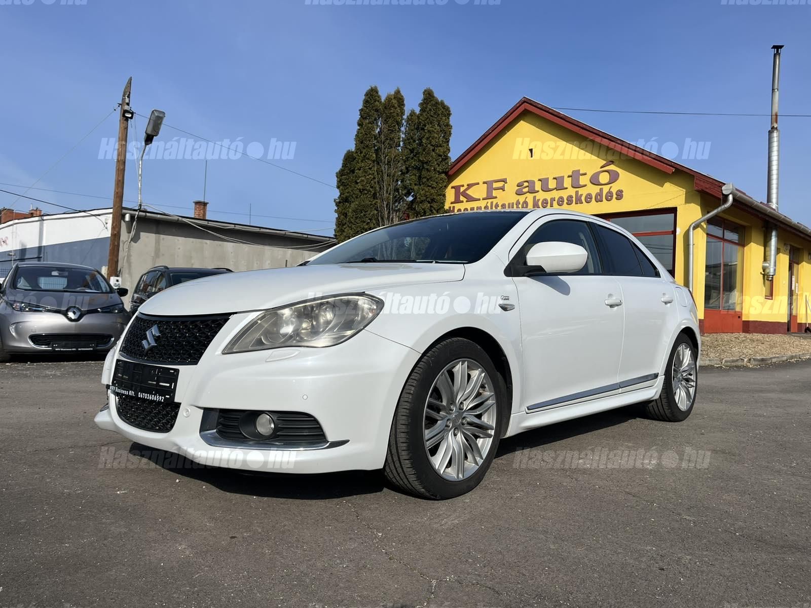 SUZUKI KIZASHI 2011/1 - 1