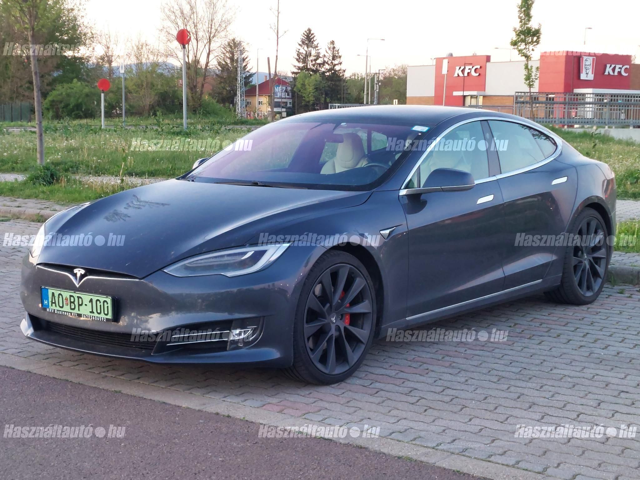 TESLA MODEL S 2020/6 - 1