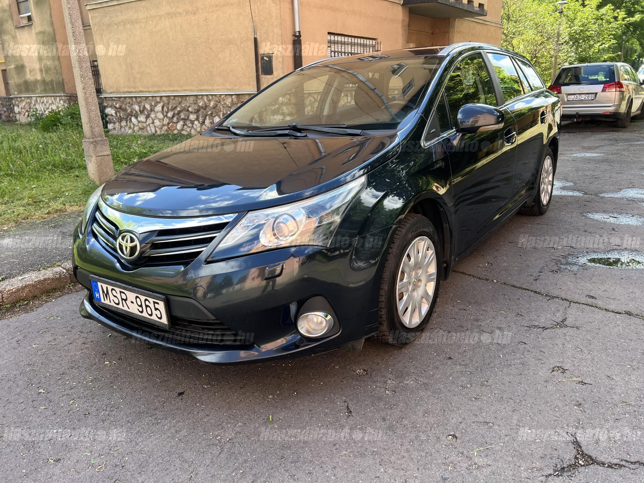 TOYOTA AVENSIS 2013/5 - 1