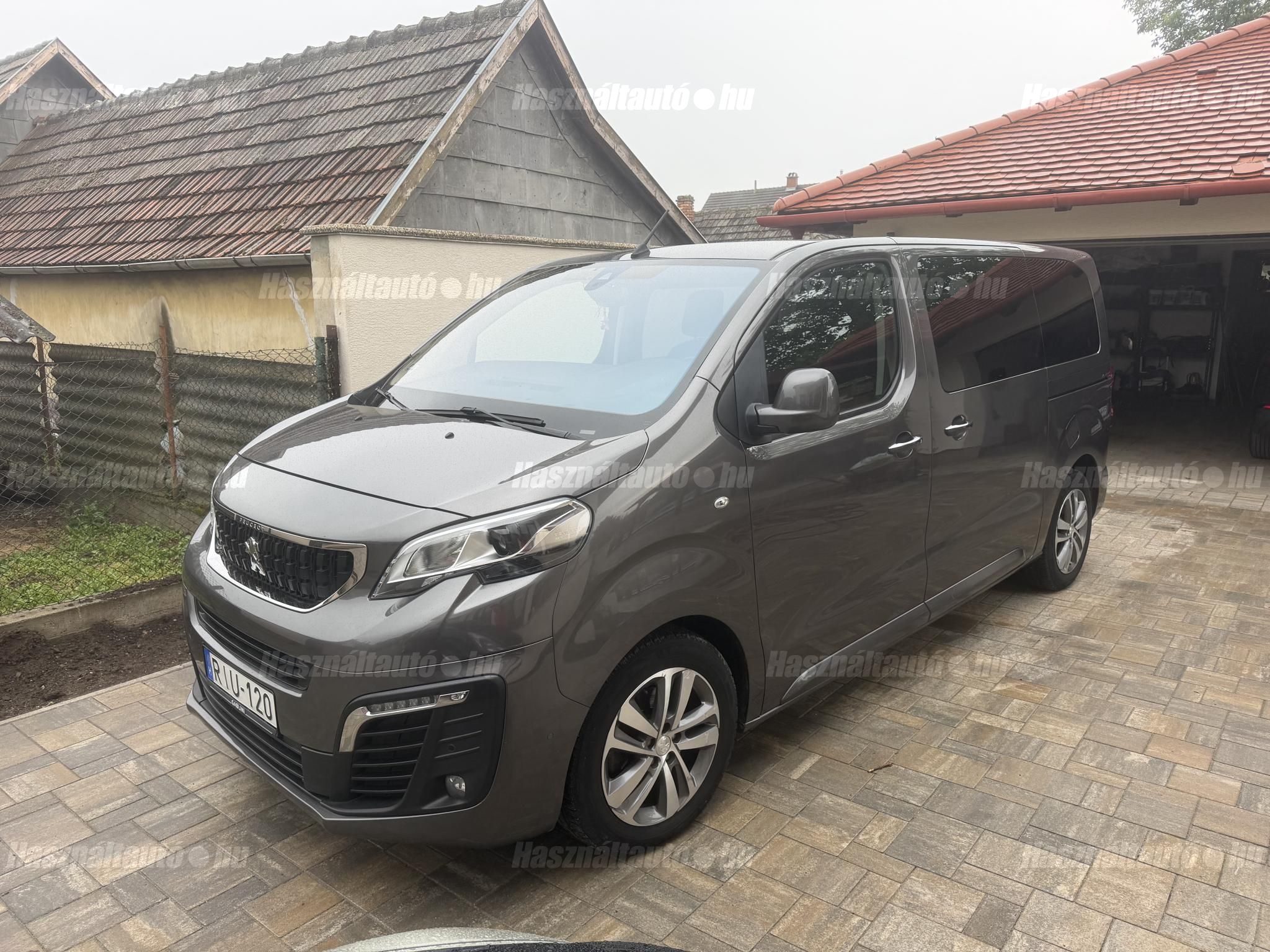 PEUGEOT TRAVELLER 2019/2 - 1