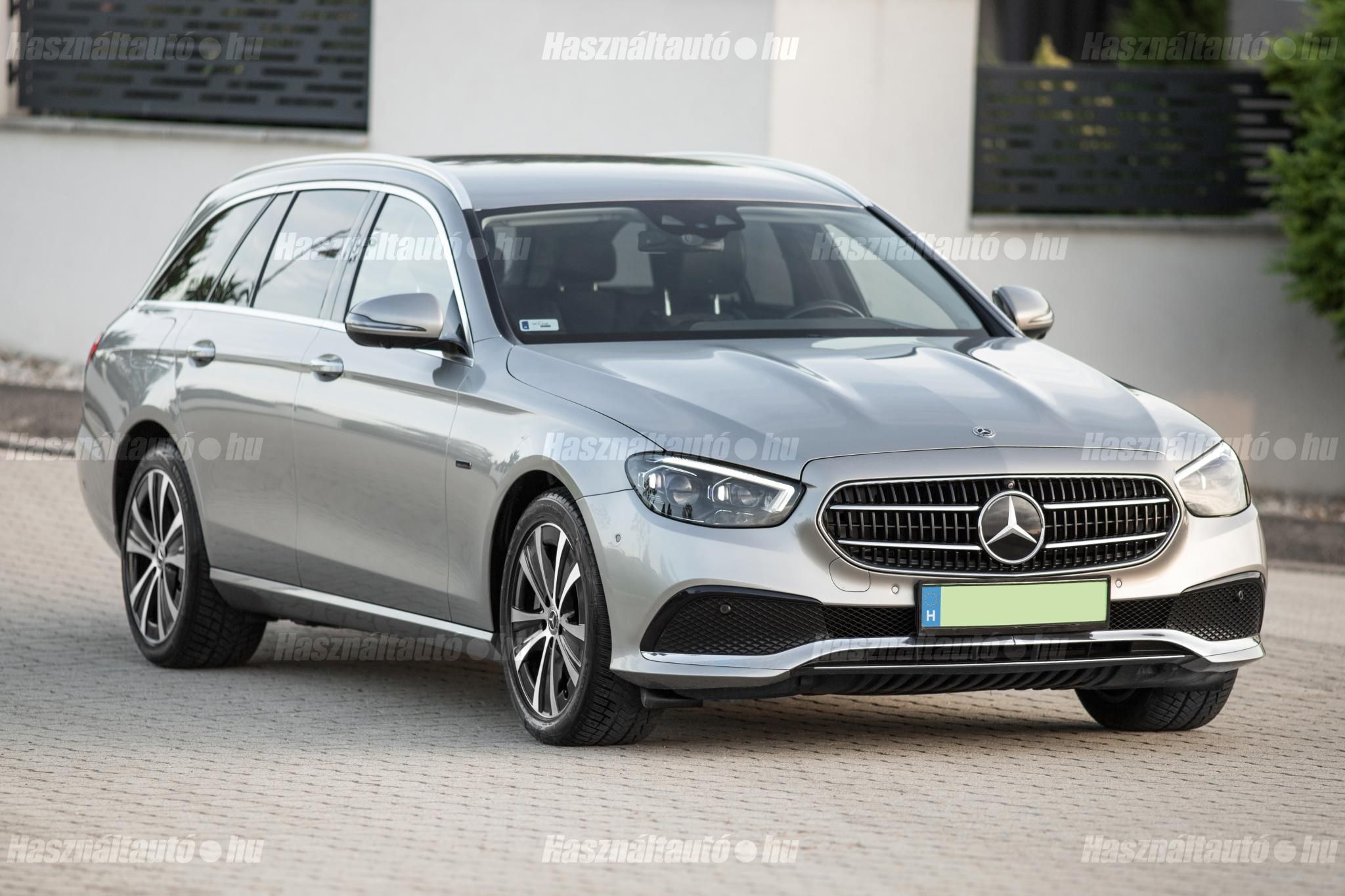MERCEDES-BENZ E 300 2020/8 - 1