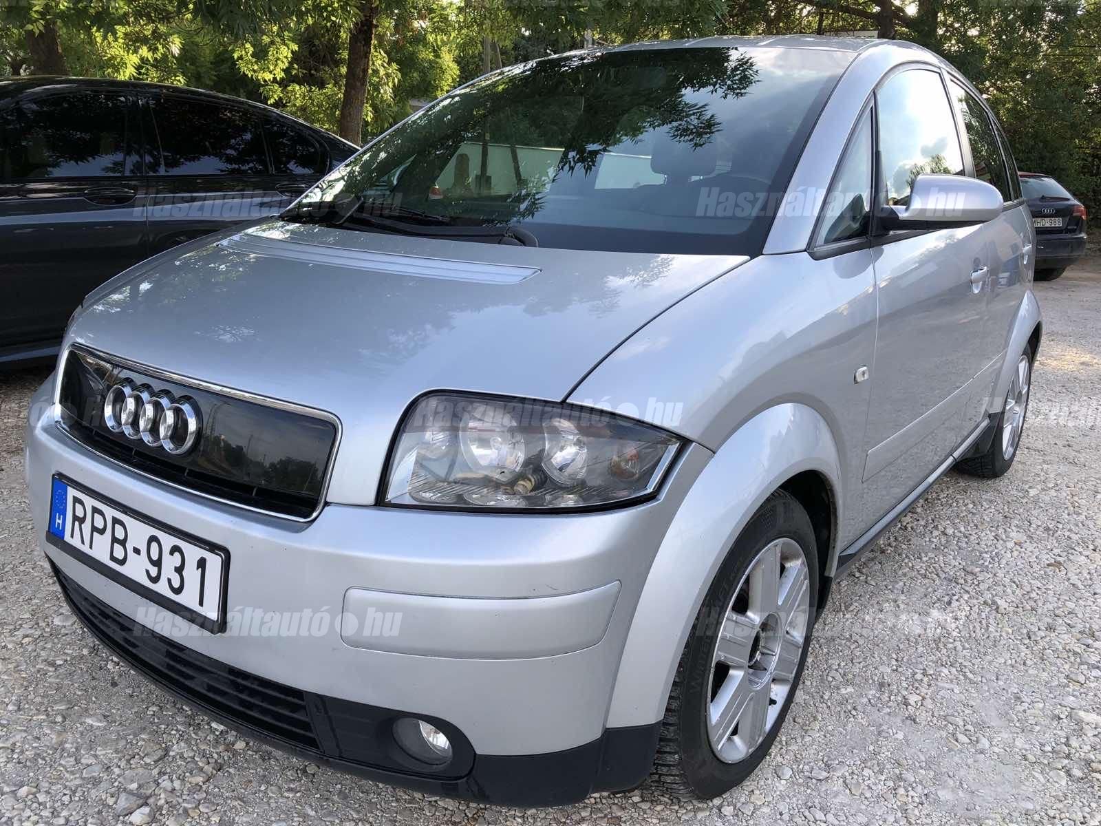 AUDI A2 2002/9 - 1