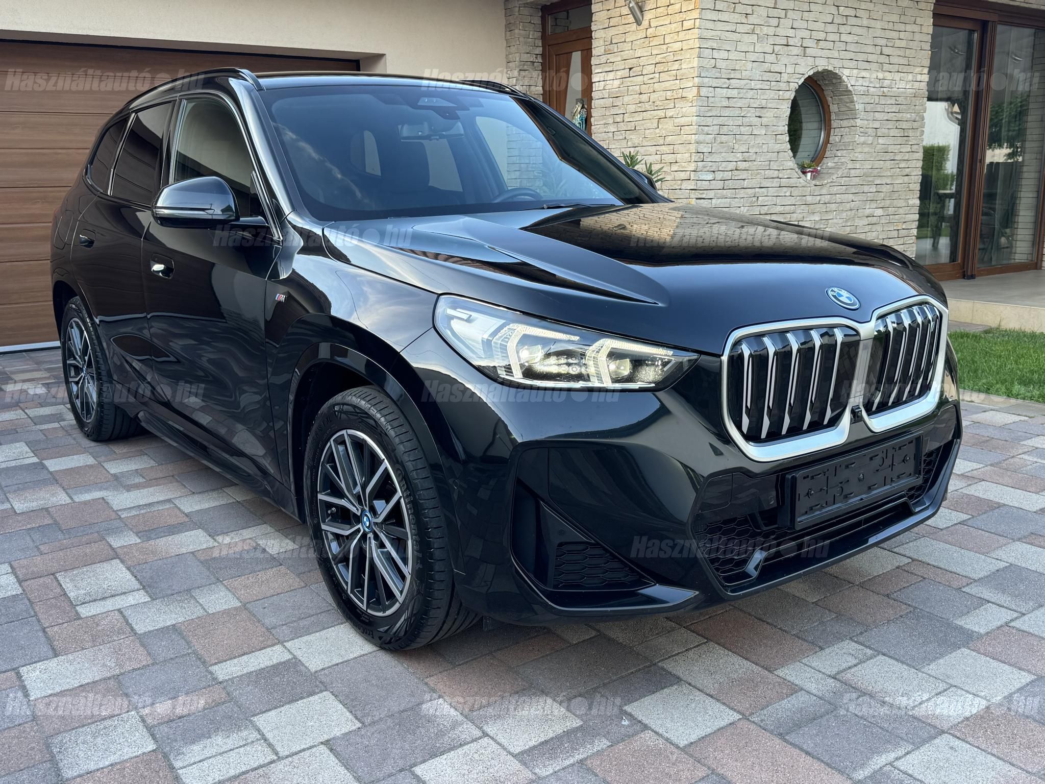 BMW IX1 2023/8 - 1