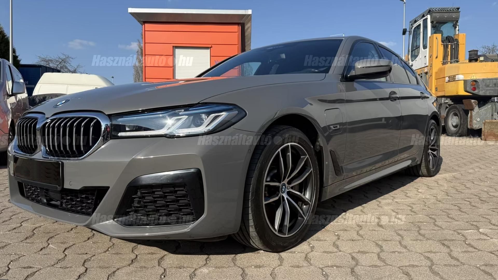 BMW 5-ÖS SOROZAT 2021/11 - 1