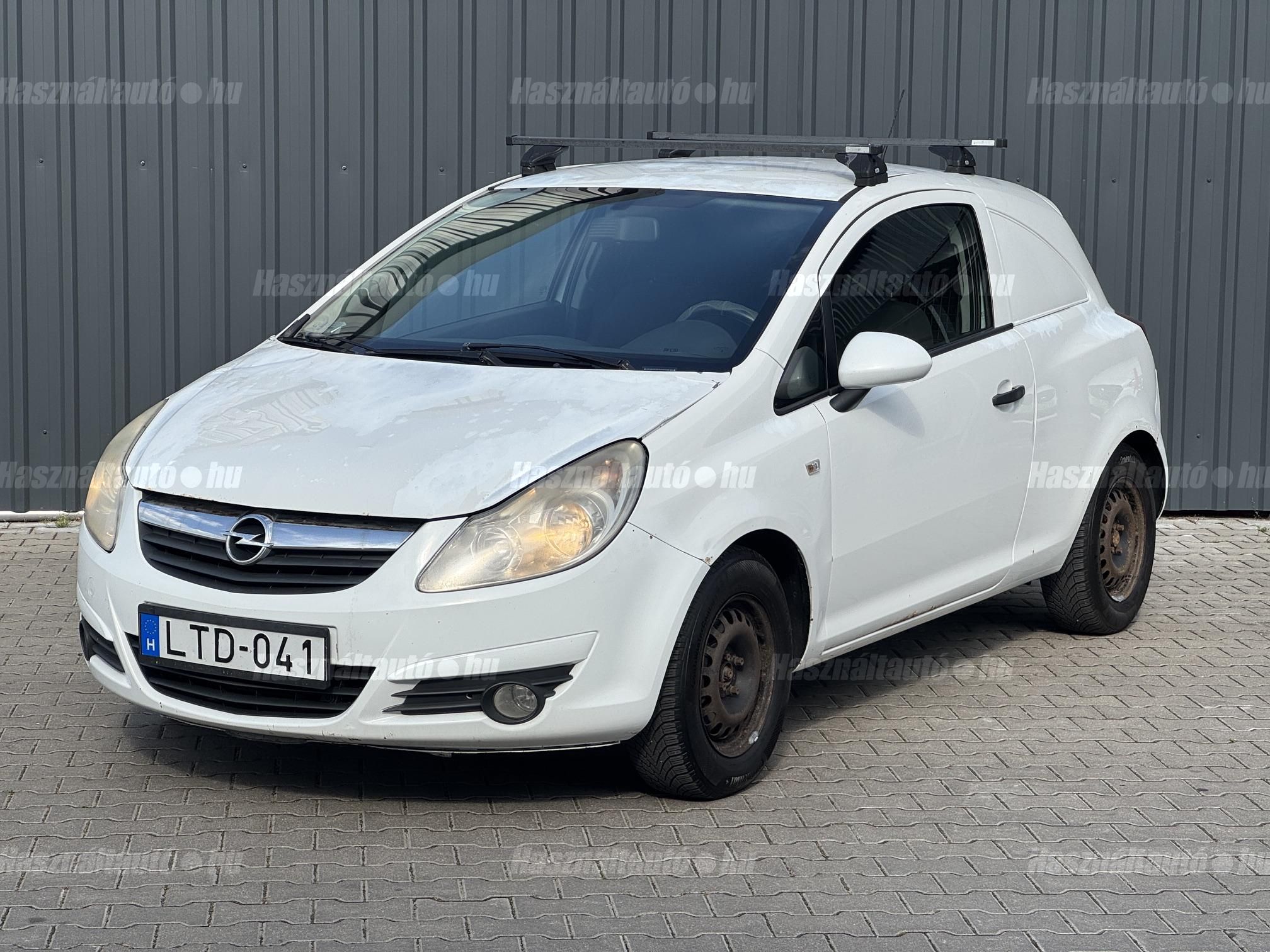 OPEL CORSA D 2010/11 - 1