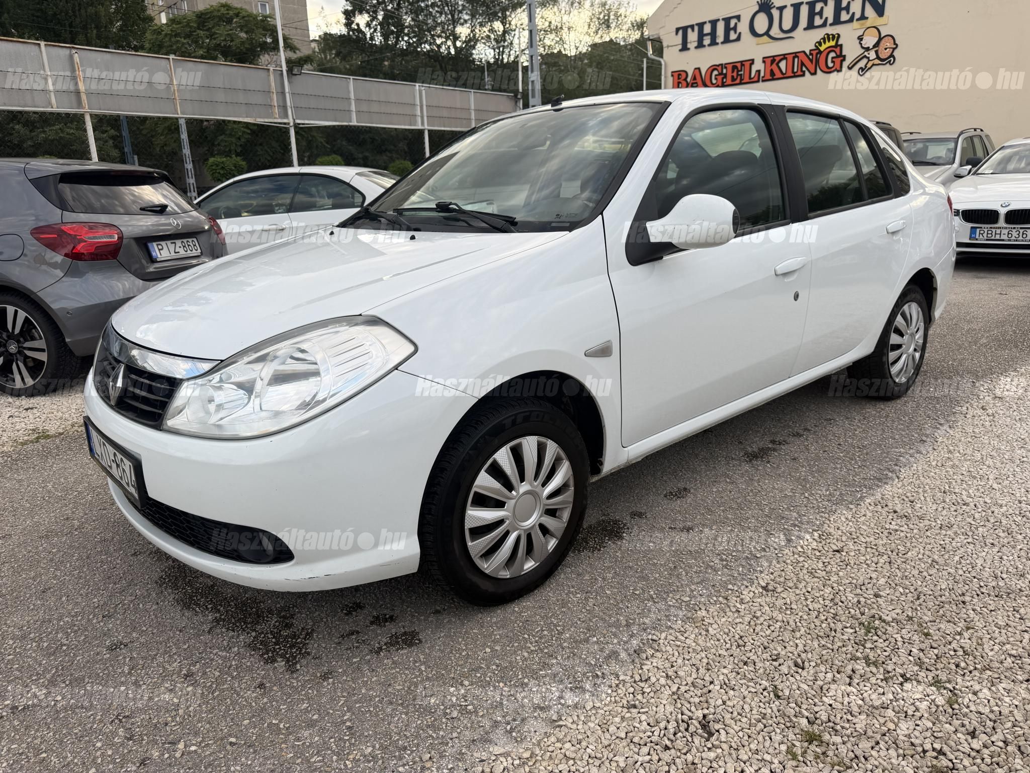 RENAULT THALIA 2011/6 - 1