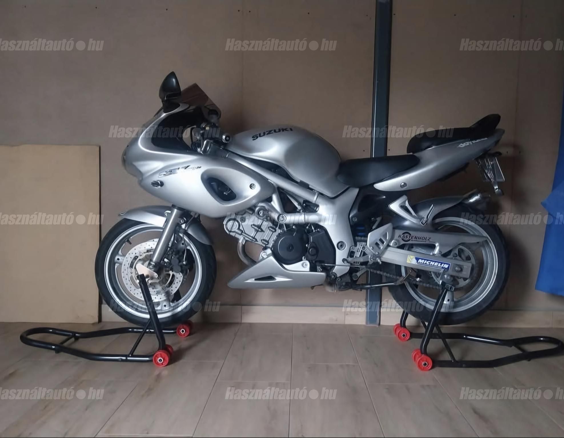 SUZUKI SV 650 S 2002 - 1