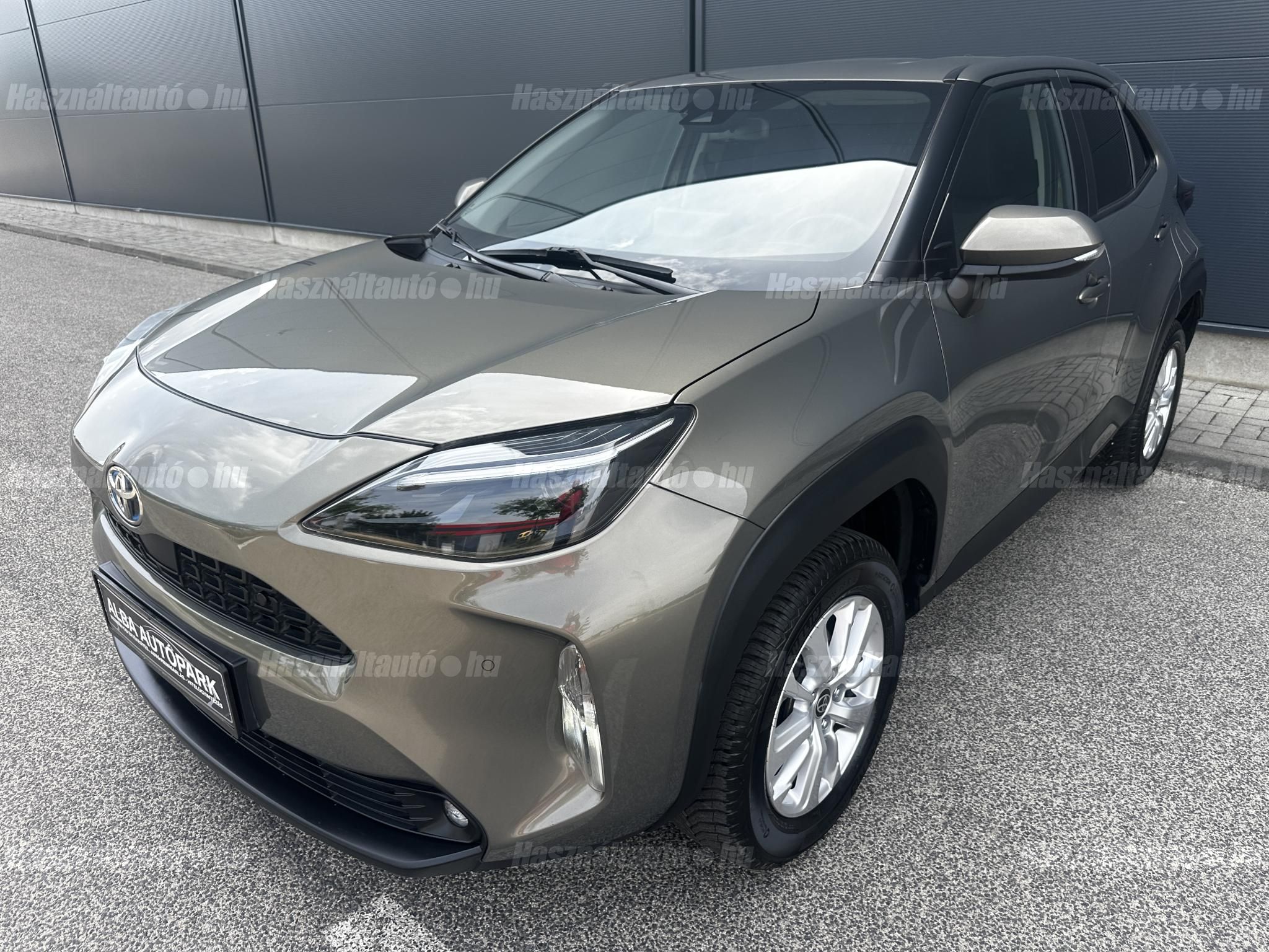 TOYOTA YARIS CROSS 2023/3 - 1