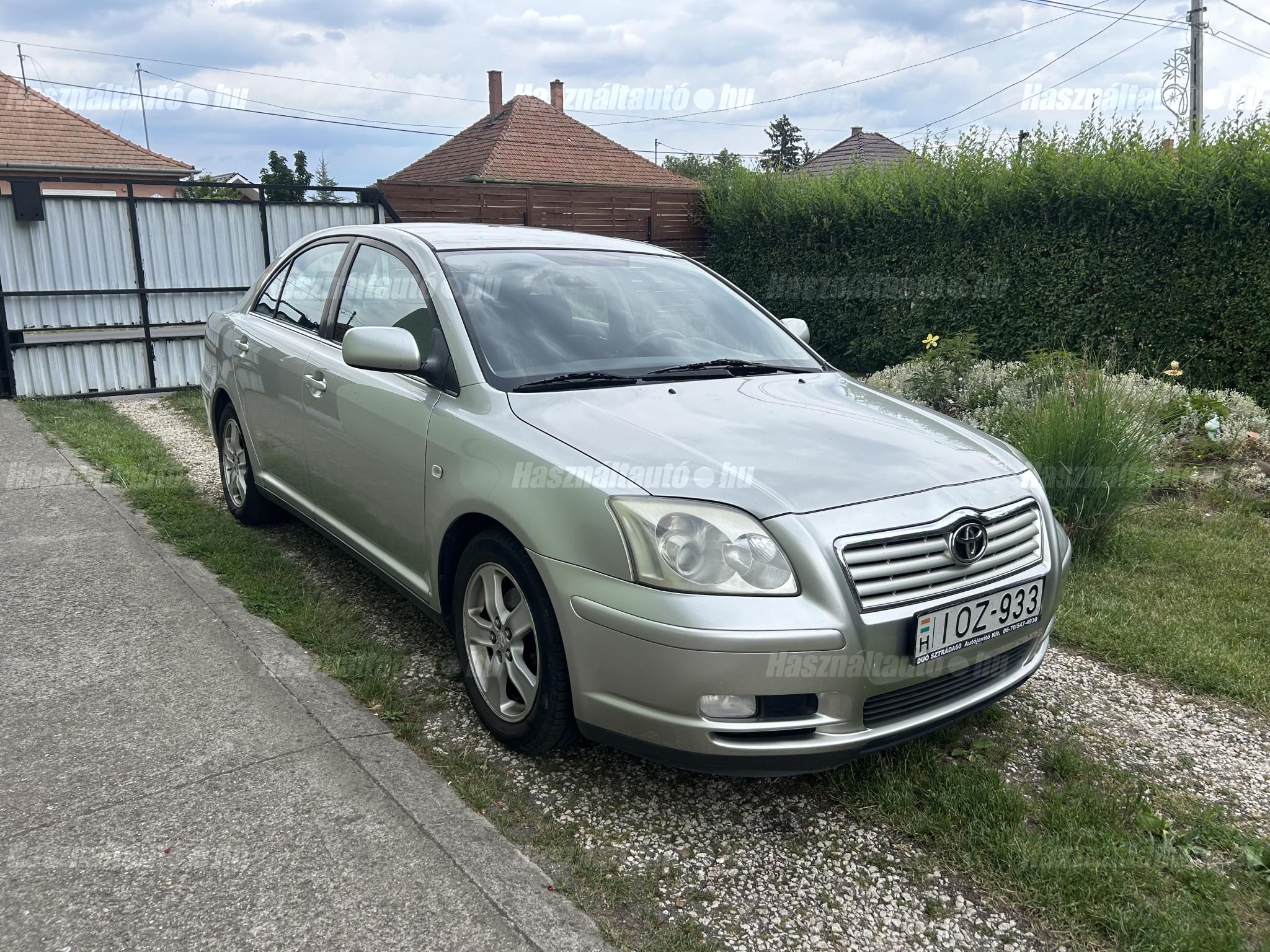TOYOTA AVENSIS 2003/5 - 1