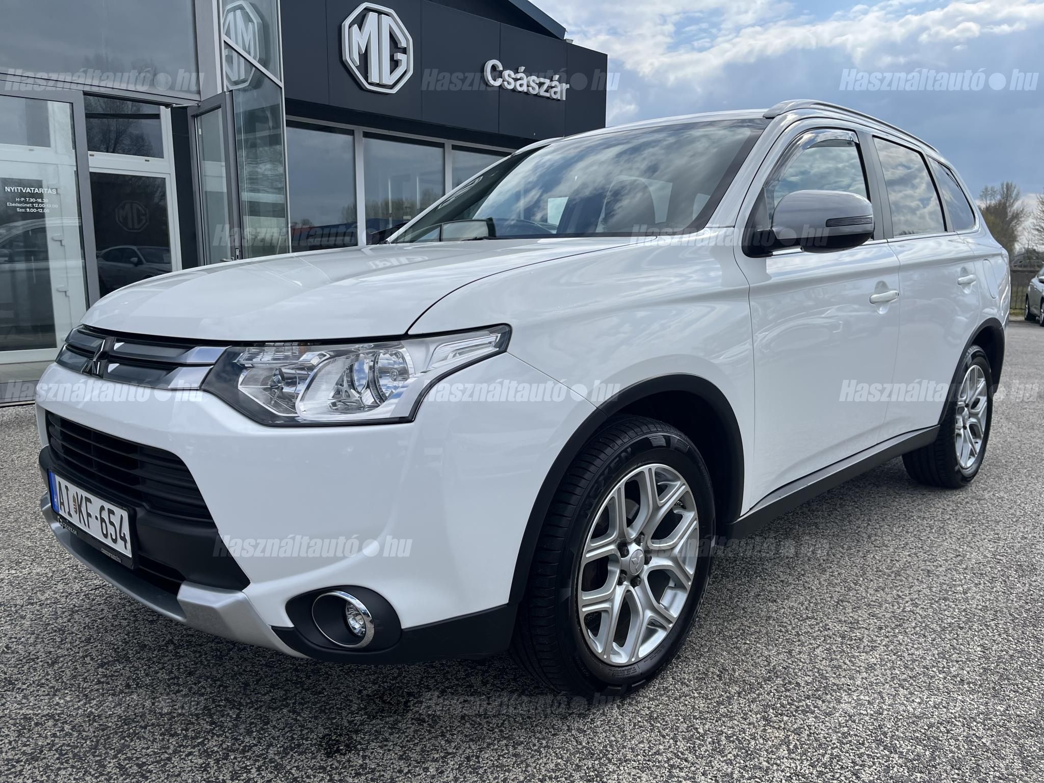 MITSUBISHI OUTLANDER 2015/7 - 1