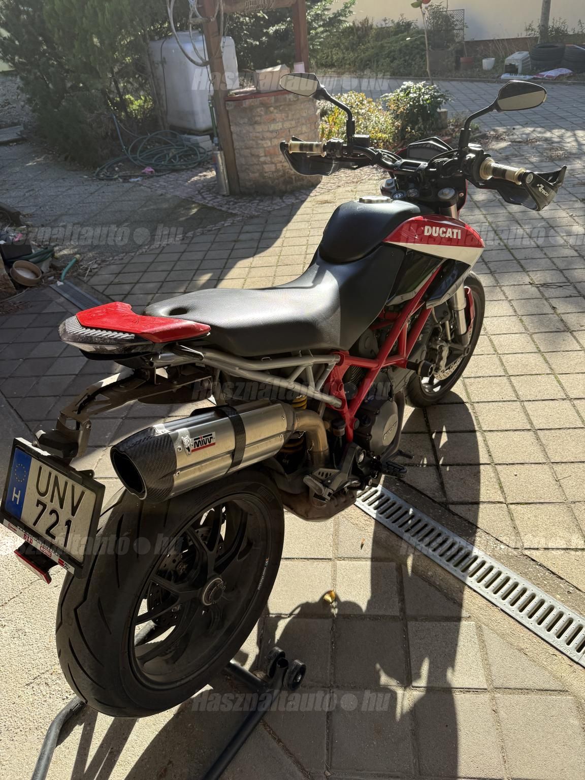 DUCATI HYPERMOTARD 796 2011/12 - 1