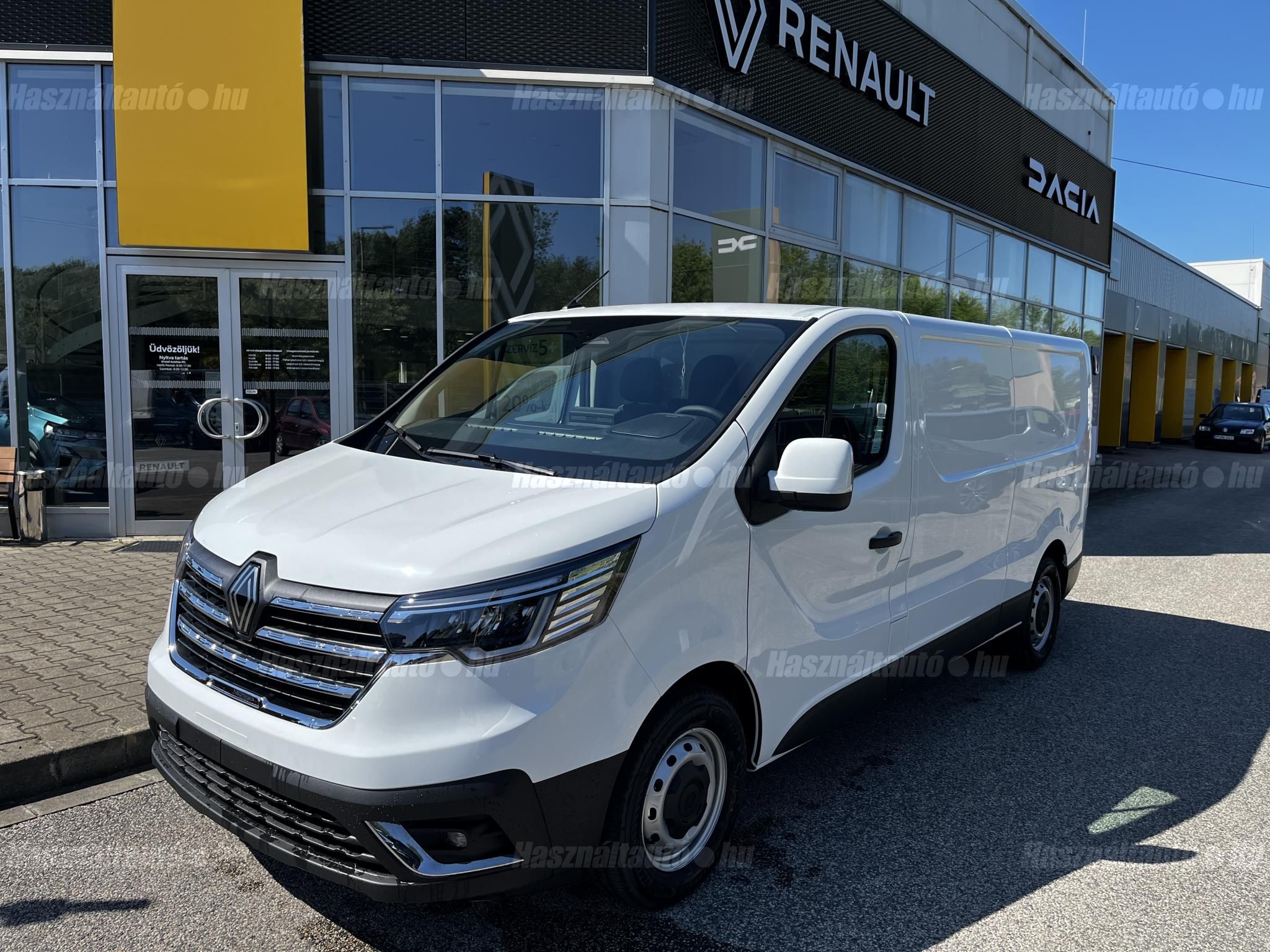 RENAULT TRAFIC 2026 - 1