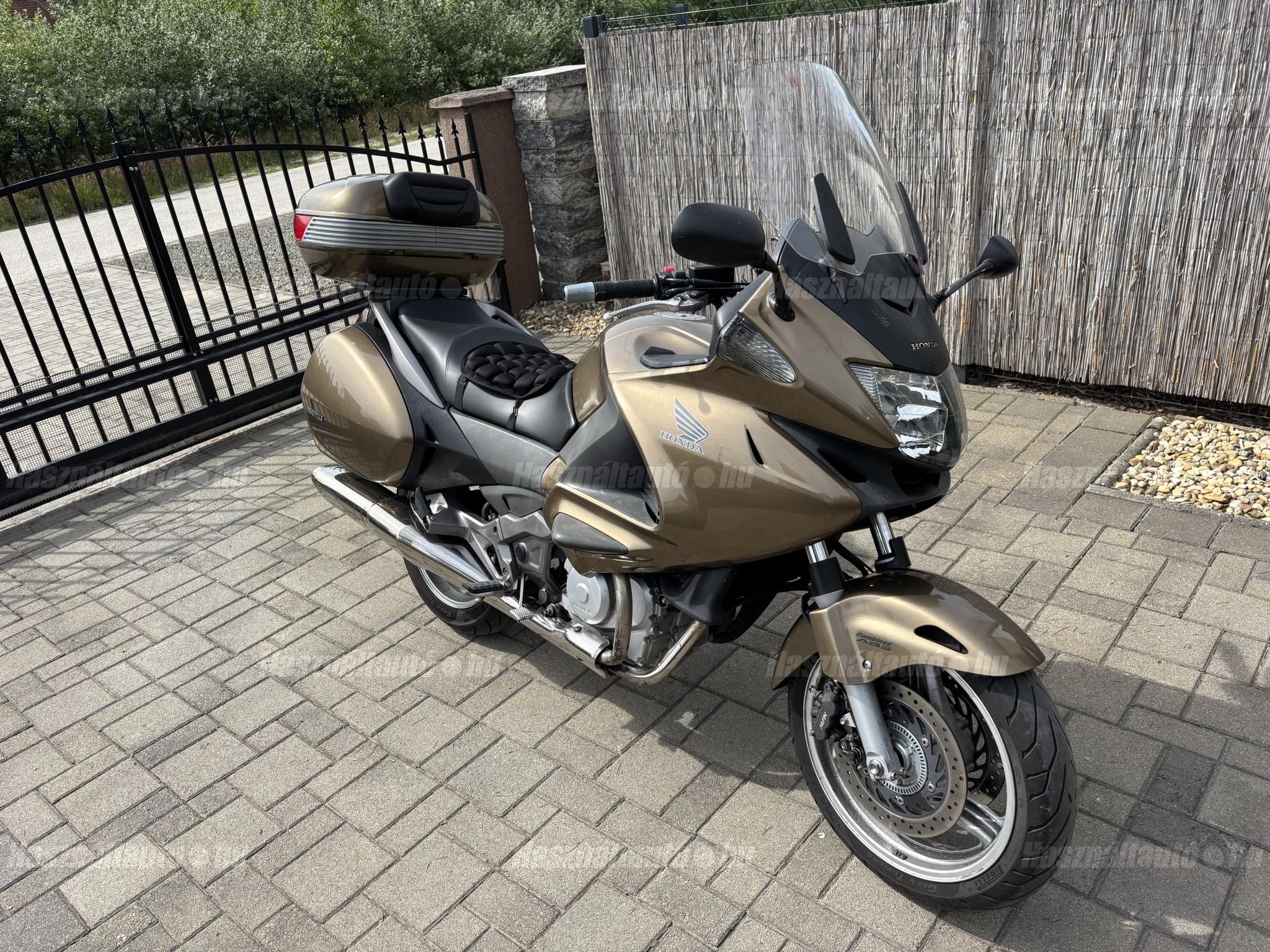 HONDA NT 700 V DEAUVILLE 2006/5 - 1