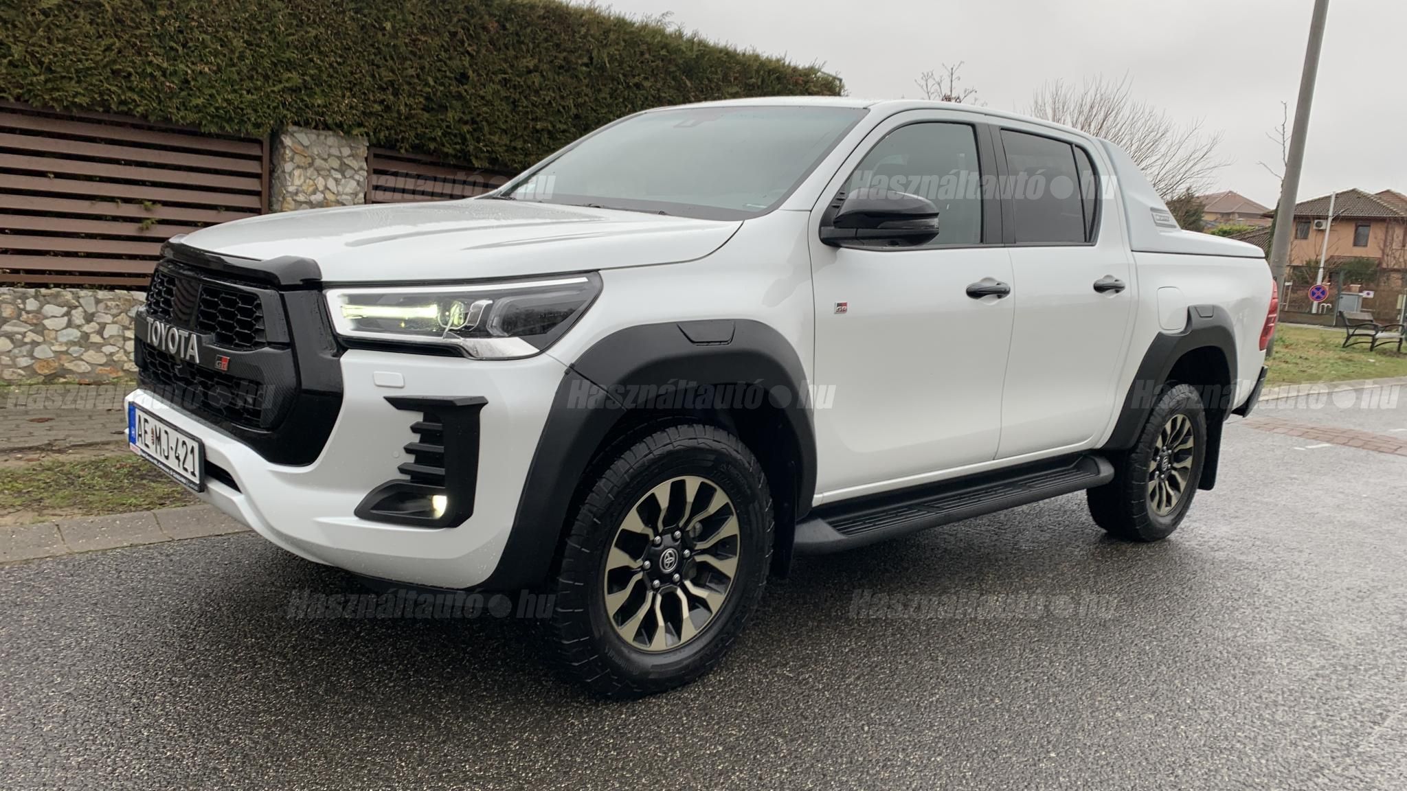 TOYOTA HILUX 2024/3 - 1