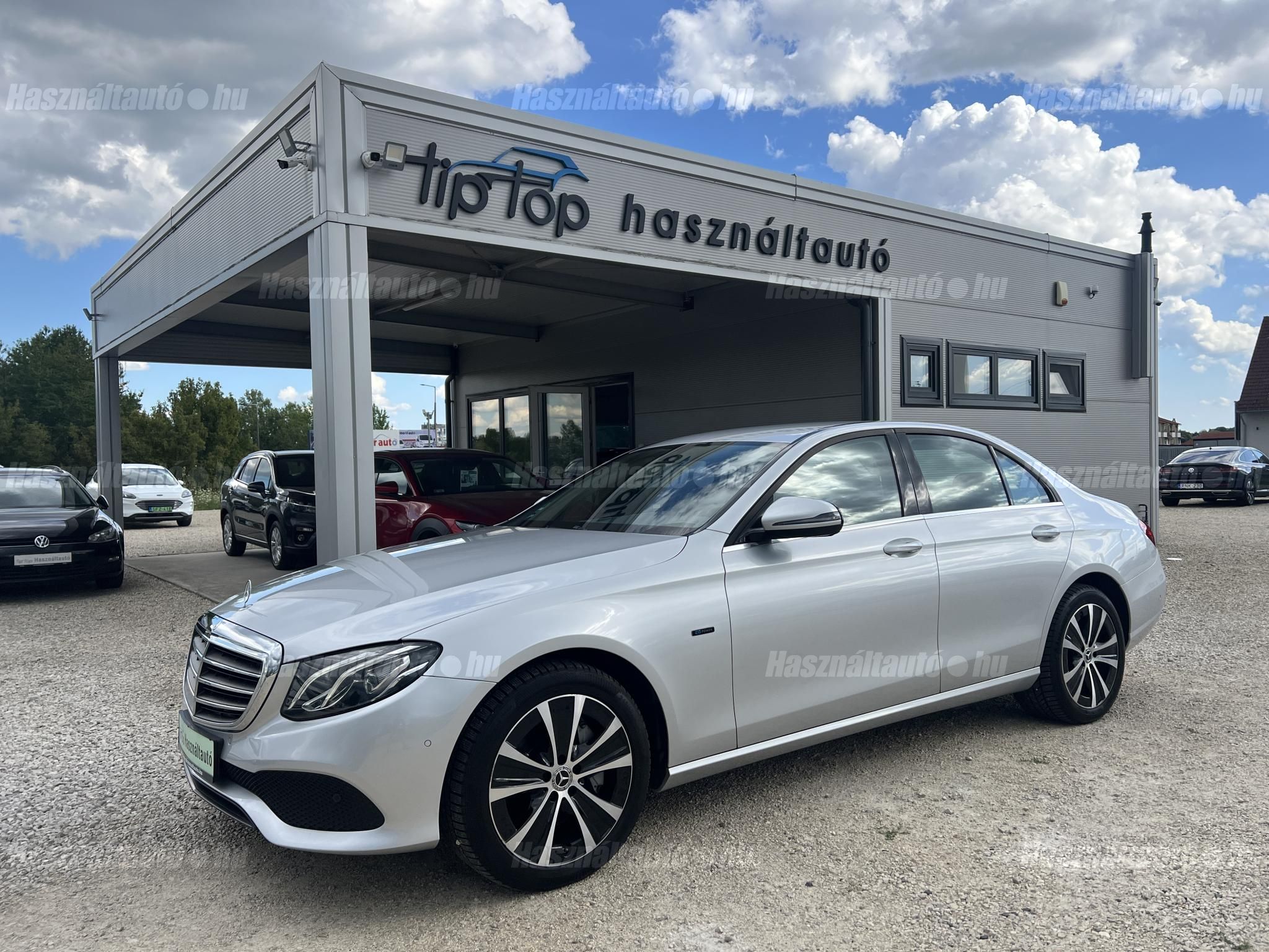 MERCEDES-BENZ E 300 2019/6 - 1