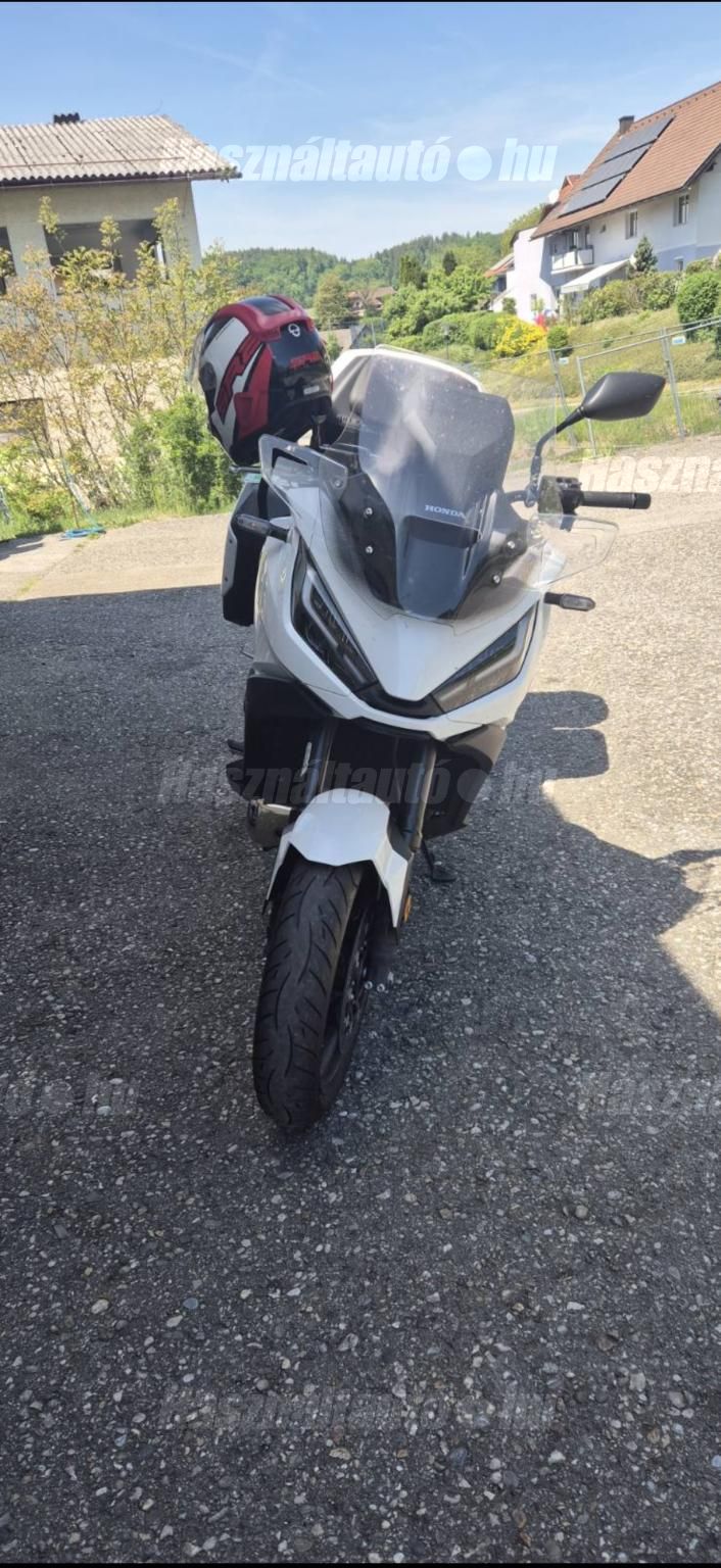HONDA NT 1100 D 2022/3 - 1