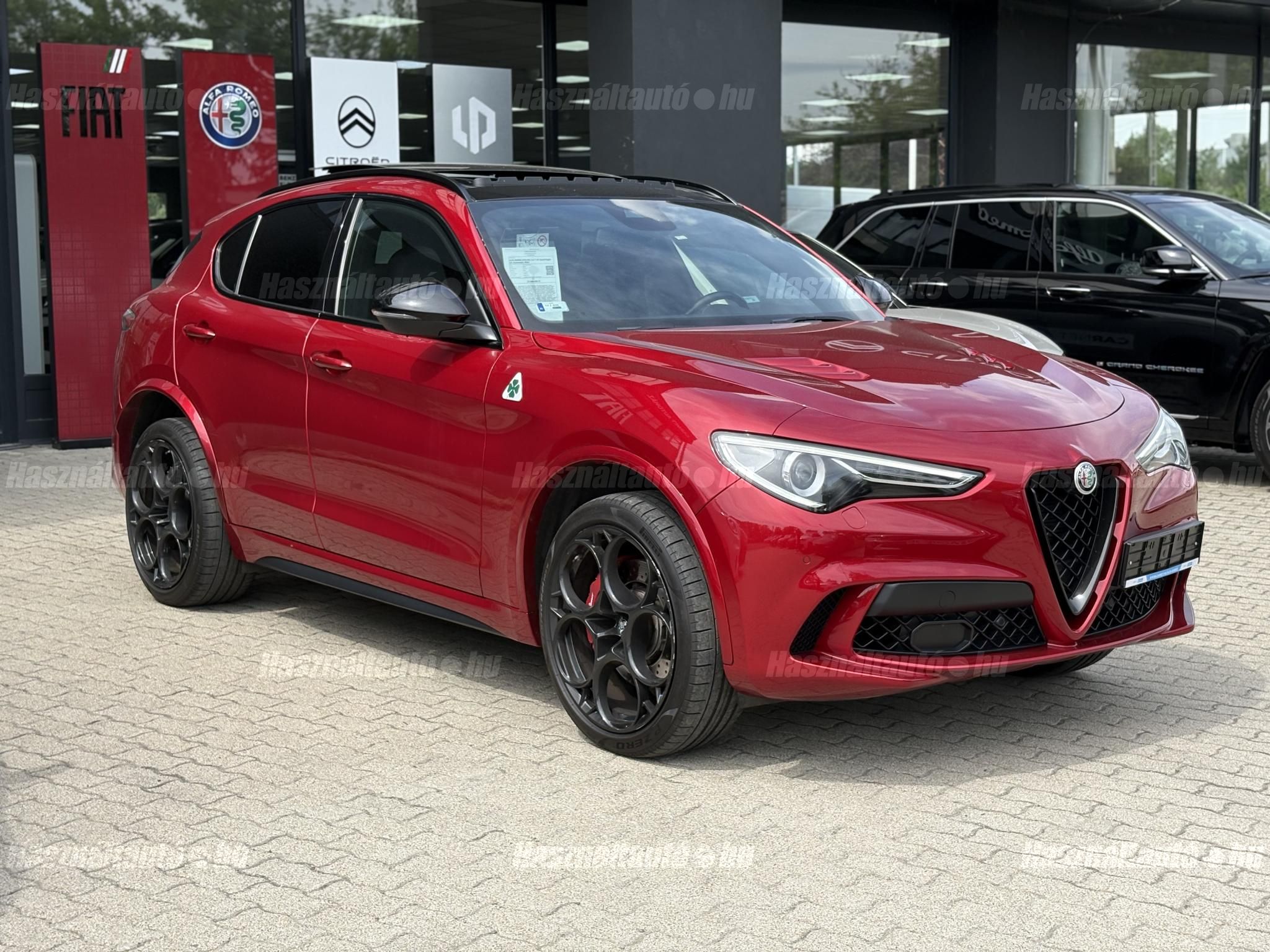 ALFA ROMEO STELVIO 2022/6 - 1