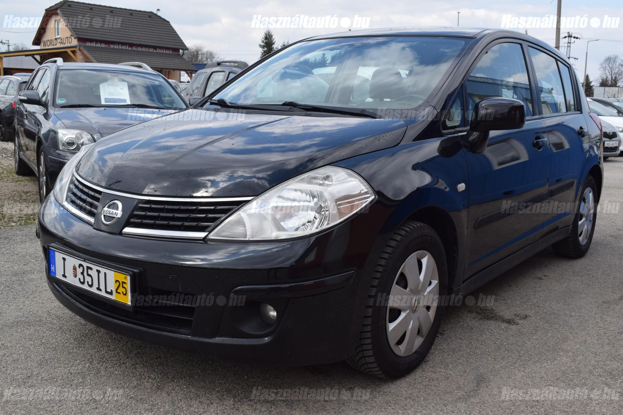 NISSAN TIIDA 2011/3 - 1
