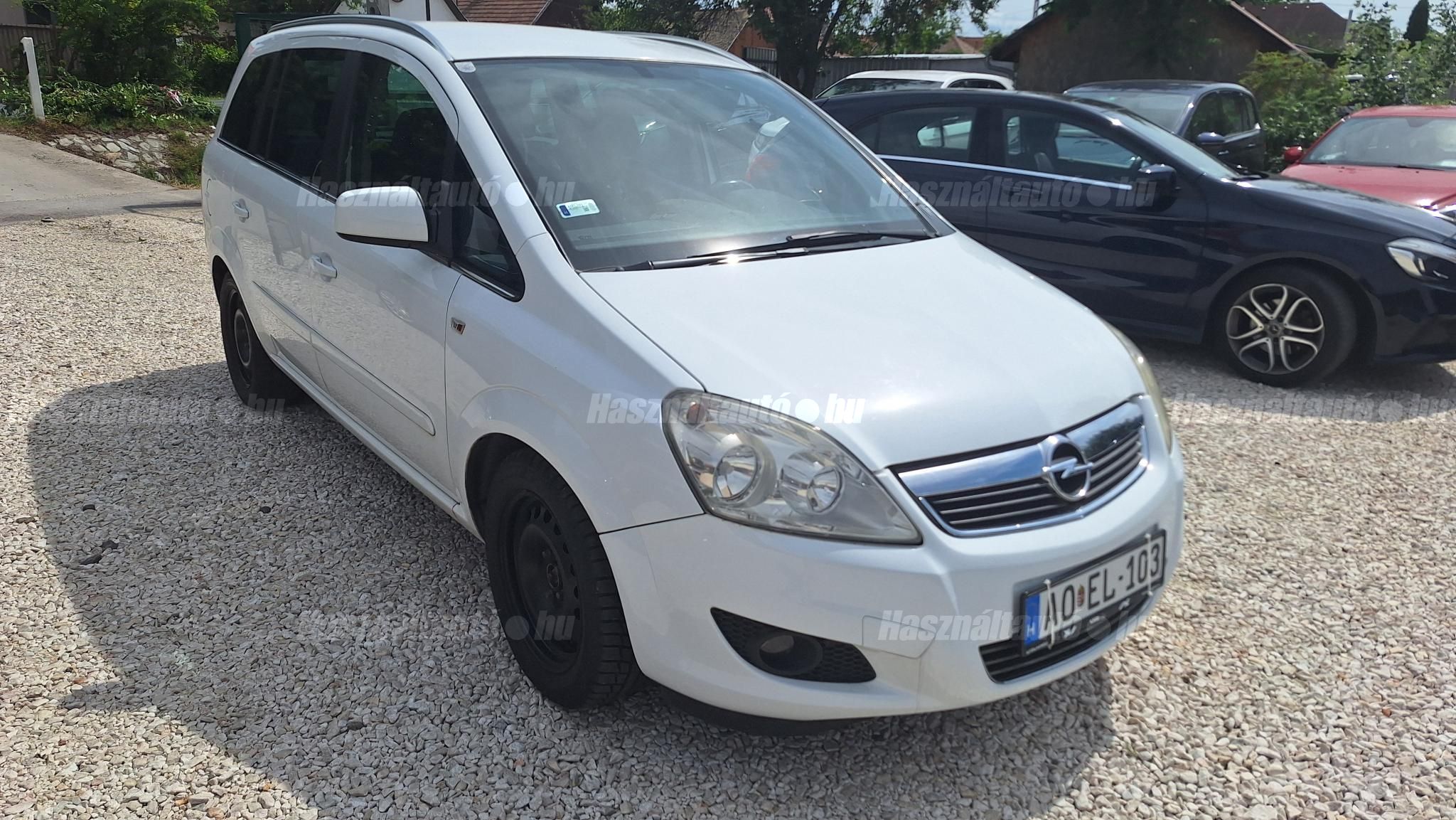 OPEL ZAFIRA B 2011/9 - 1