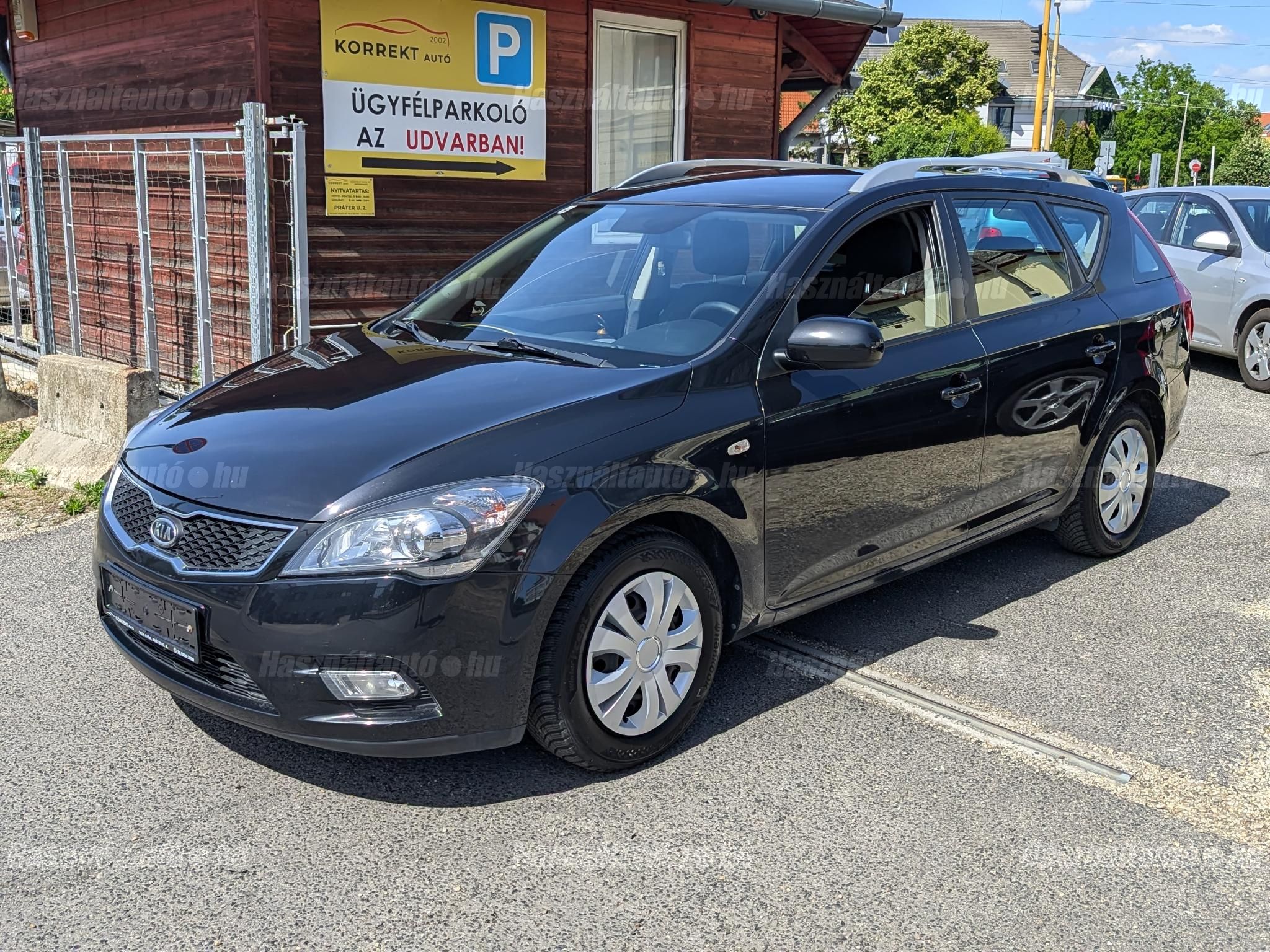 KIA CEE'D 2012/6 - 1