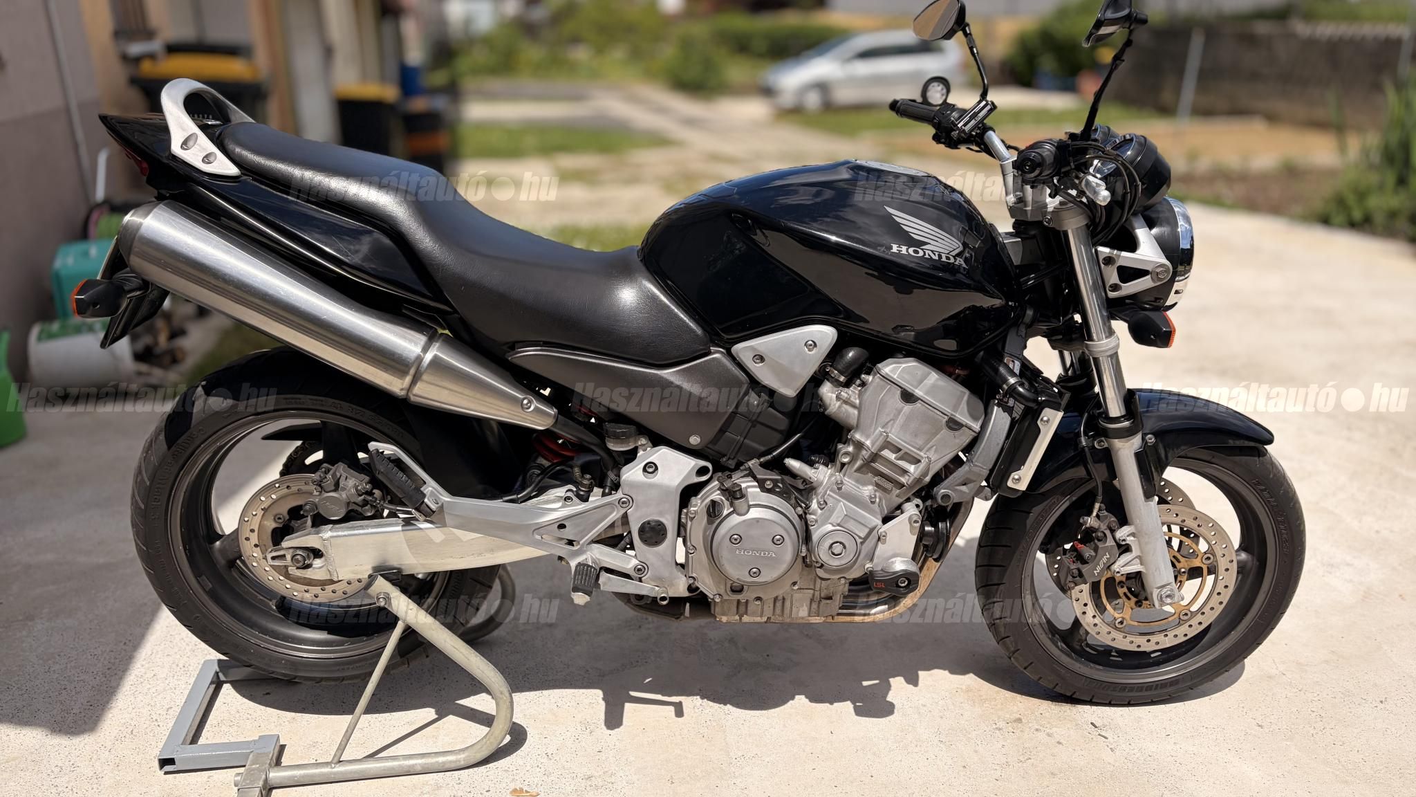 HONDA CB 900 F (HORNET) 2005/6 - 1
