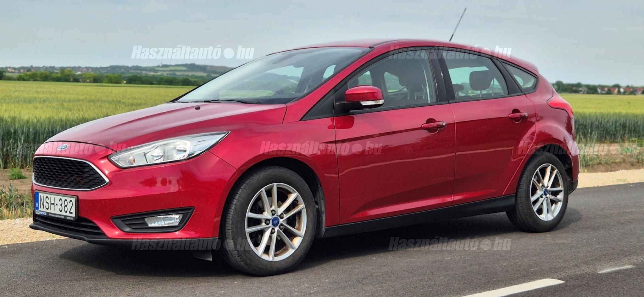 FORD FOCUS 2016/6 - 1