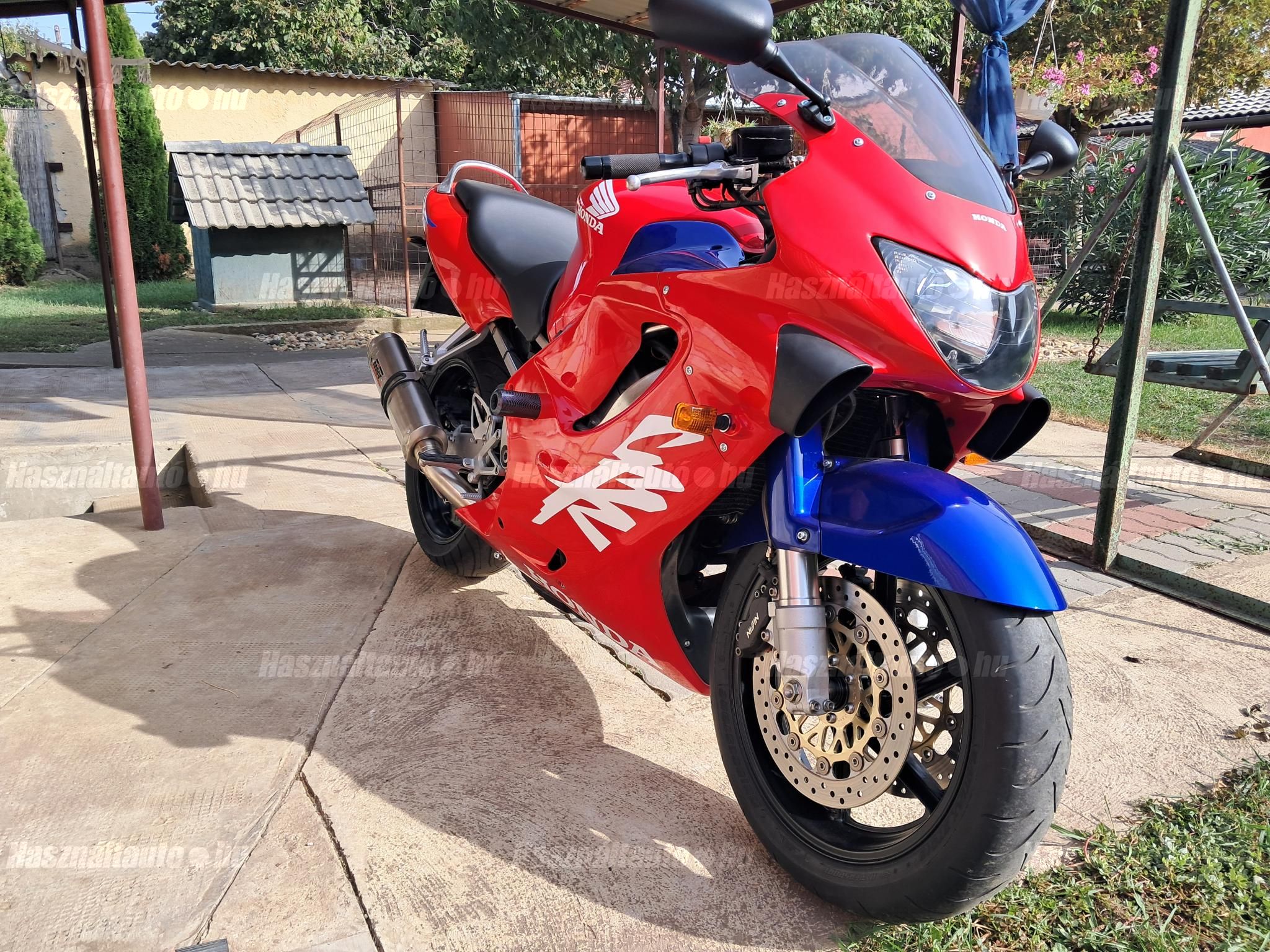 HONDA CBR 600 F4 2000/8 - 1