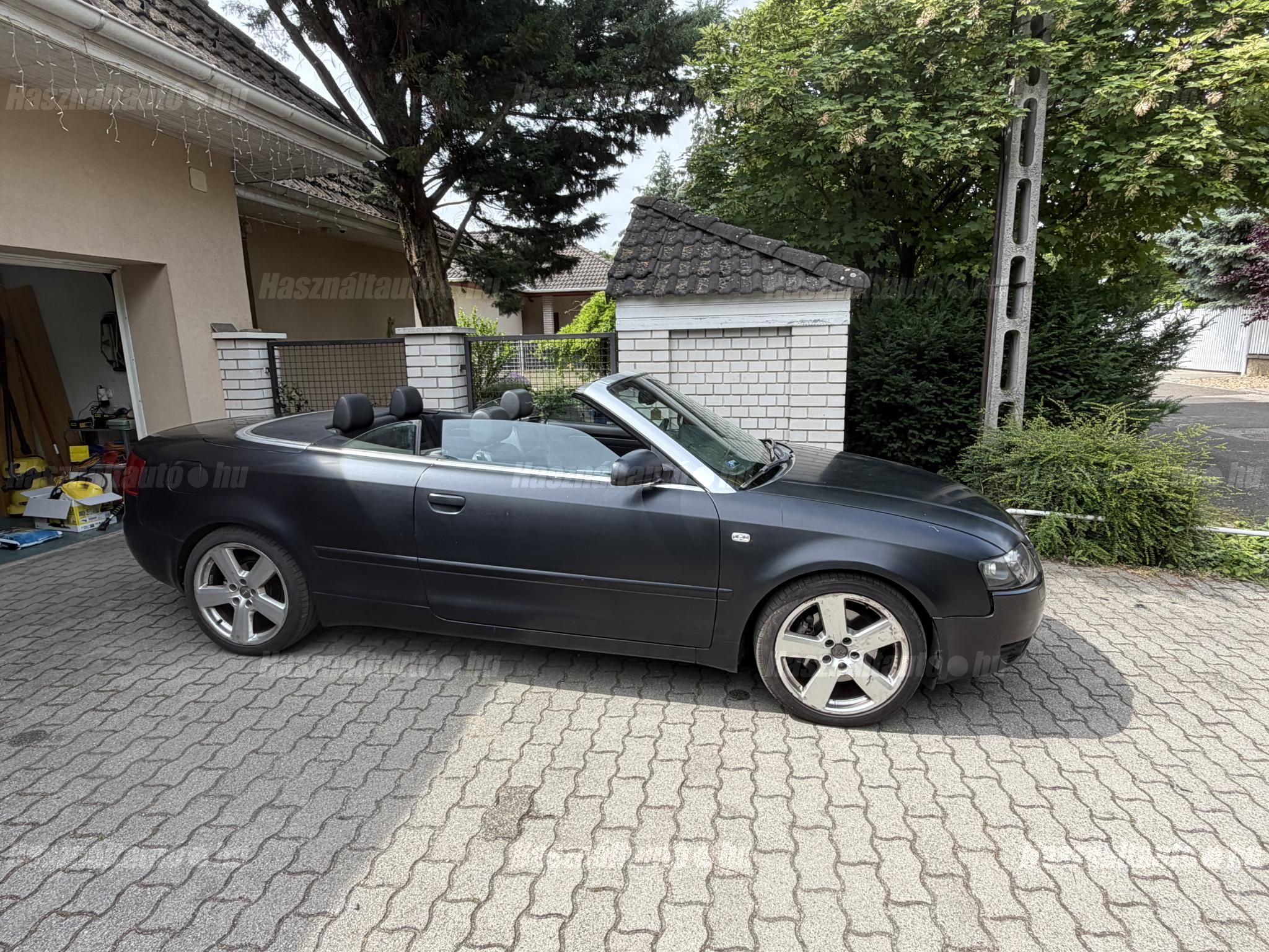 AUDI A4 CABRIO 2004 - 1
