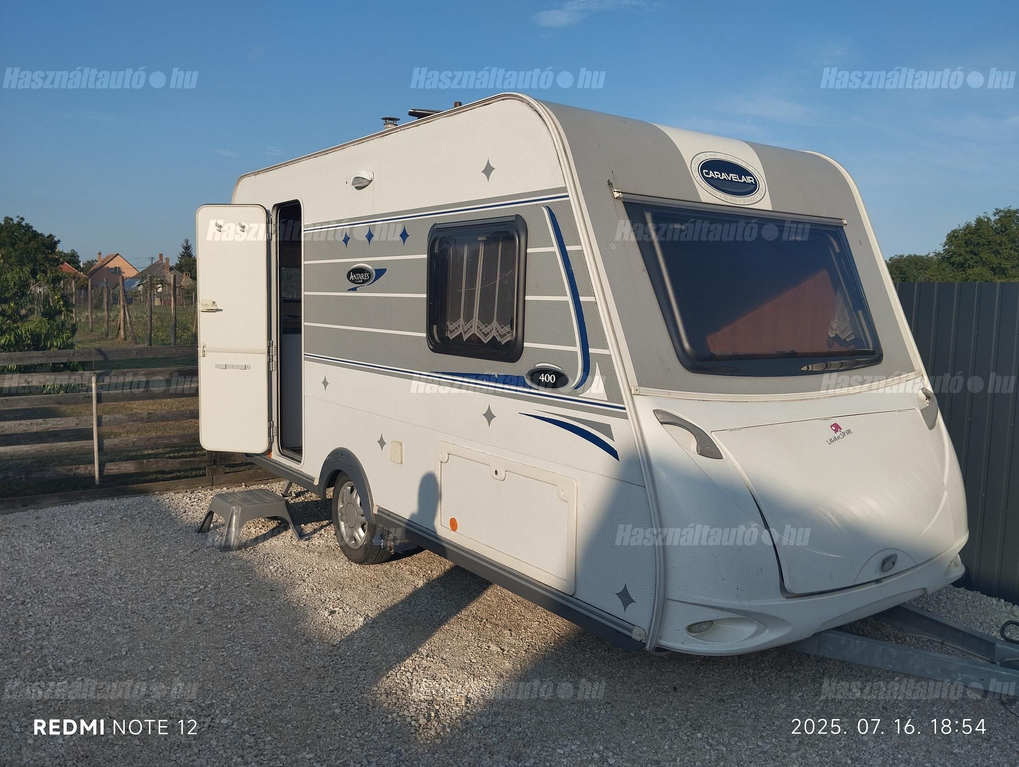 CARAVELAIR 2011 - 1