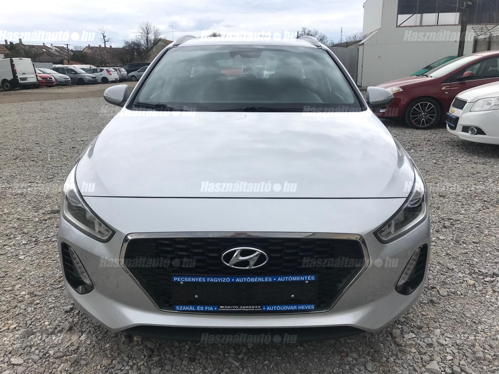 HYUNDAI I30 2017/12 - 1