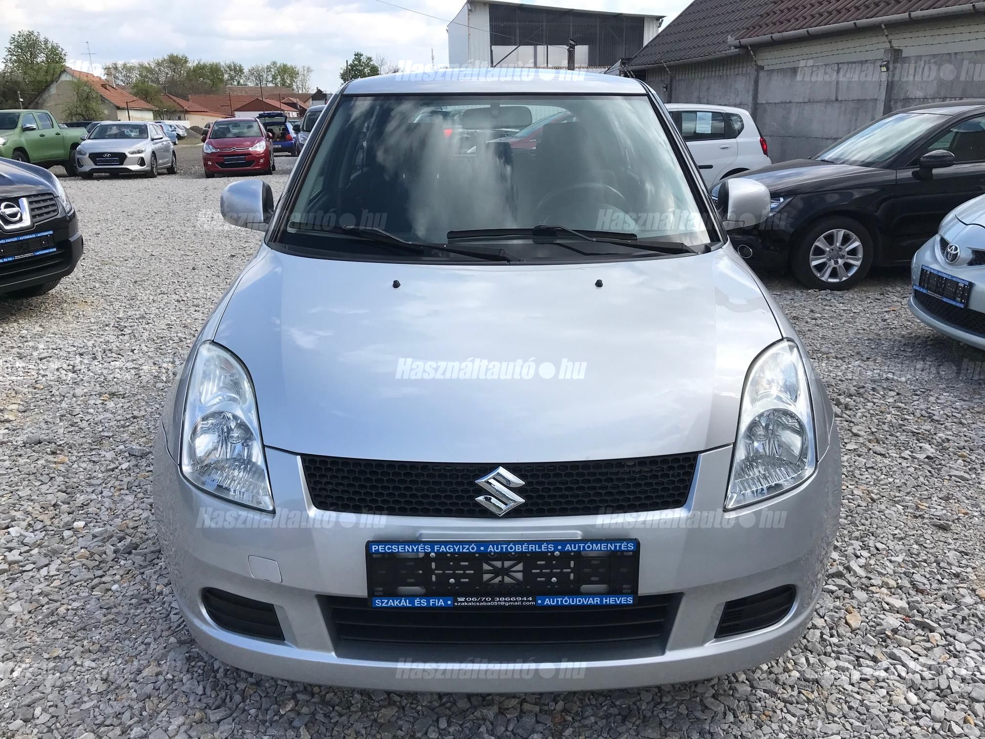 SUZUKI SWIFT 2010/8 - 1
