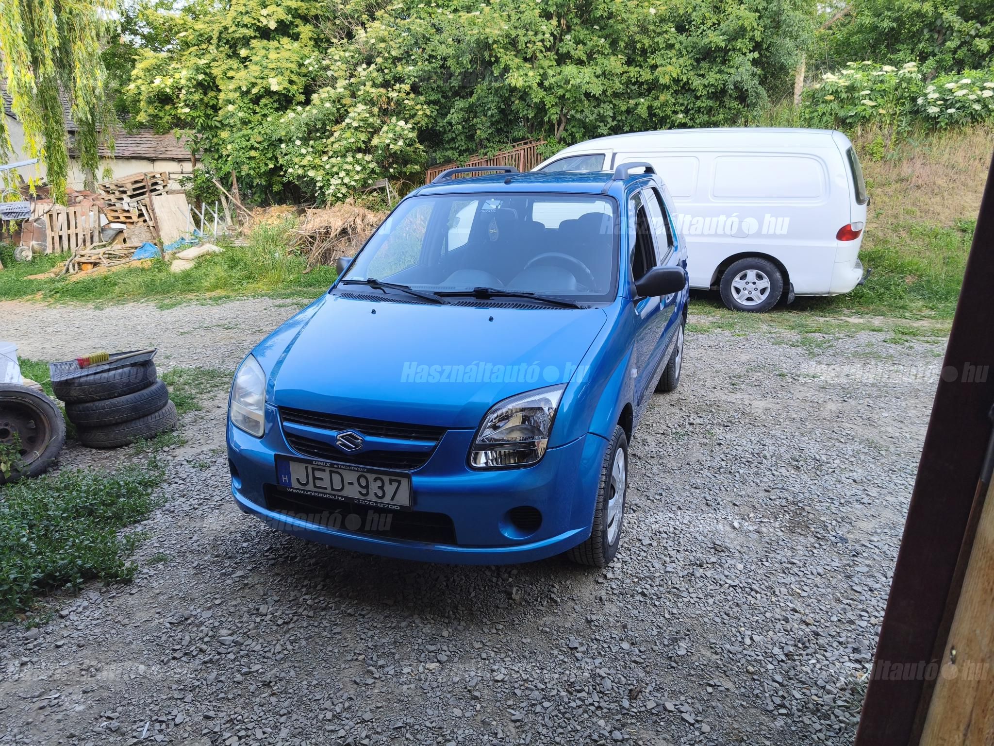 SUZUKI IGNIS 2004/5 - 1
