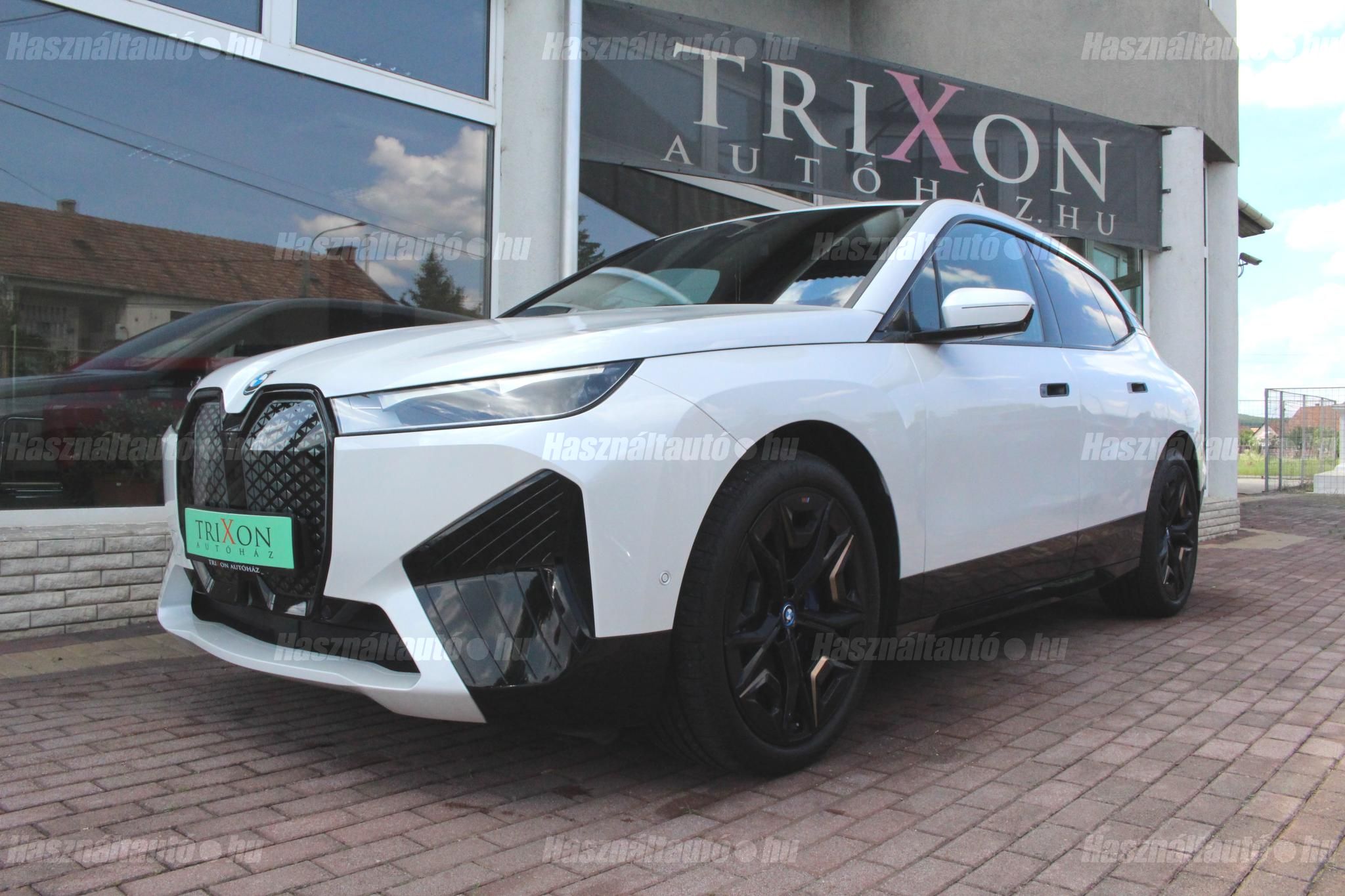 BMW IX 2023/12 - 1