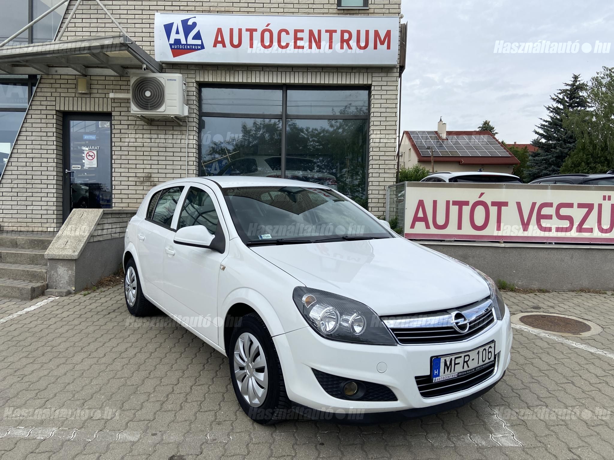 OPEL ASTRA H 2012/11 - 1