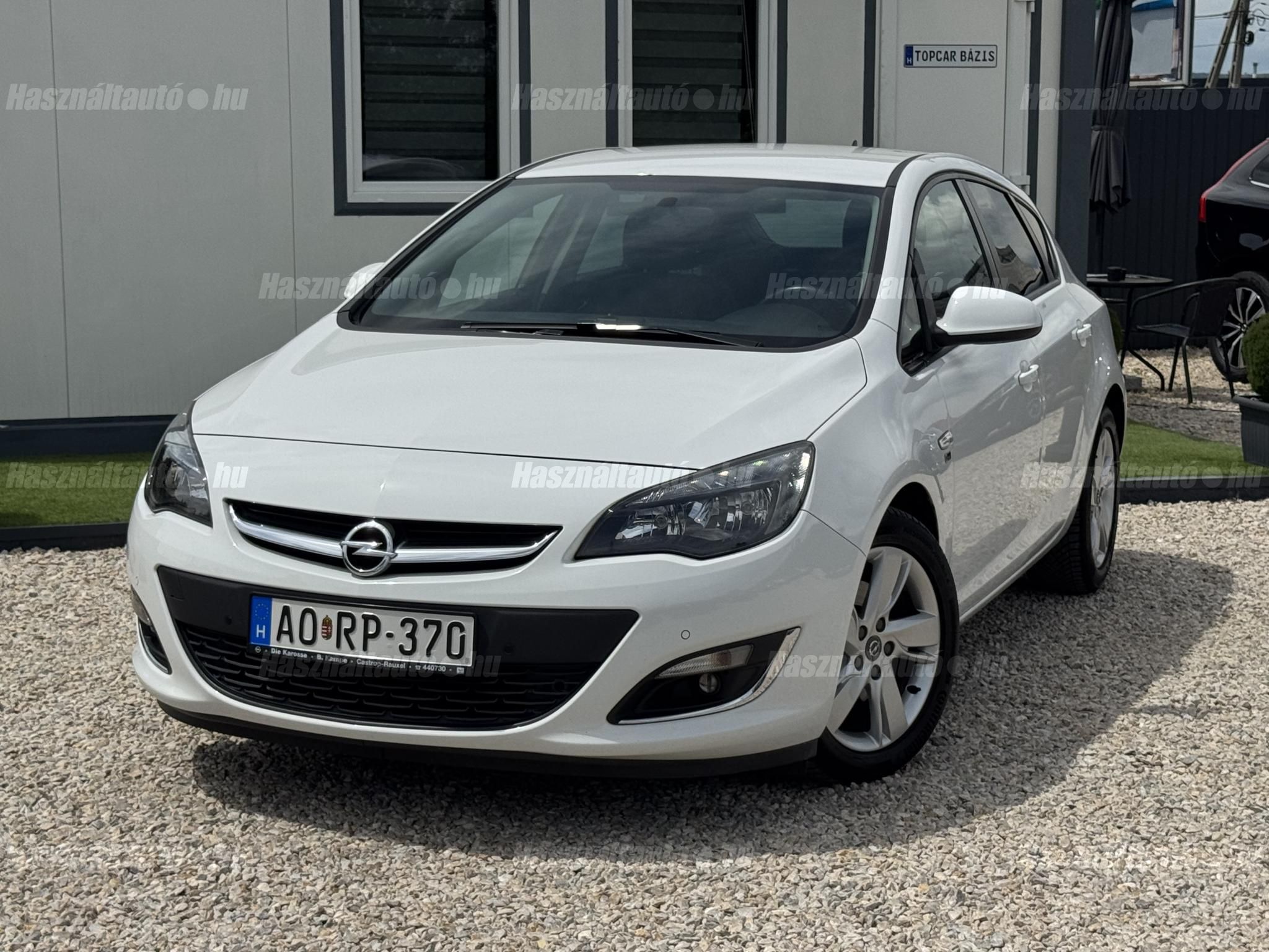 OPEL ASTRA J 2012/10 - 1