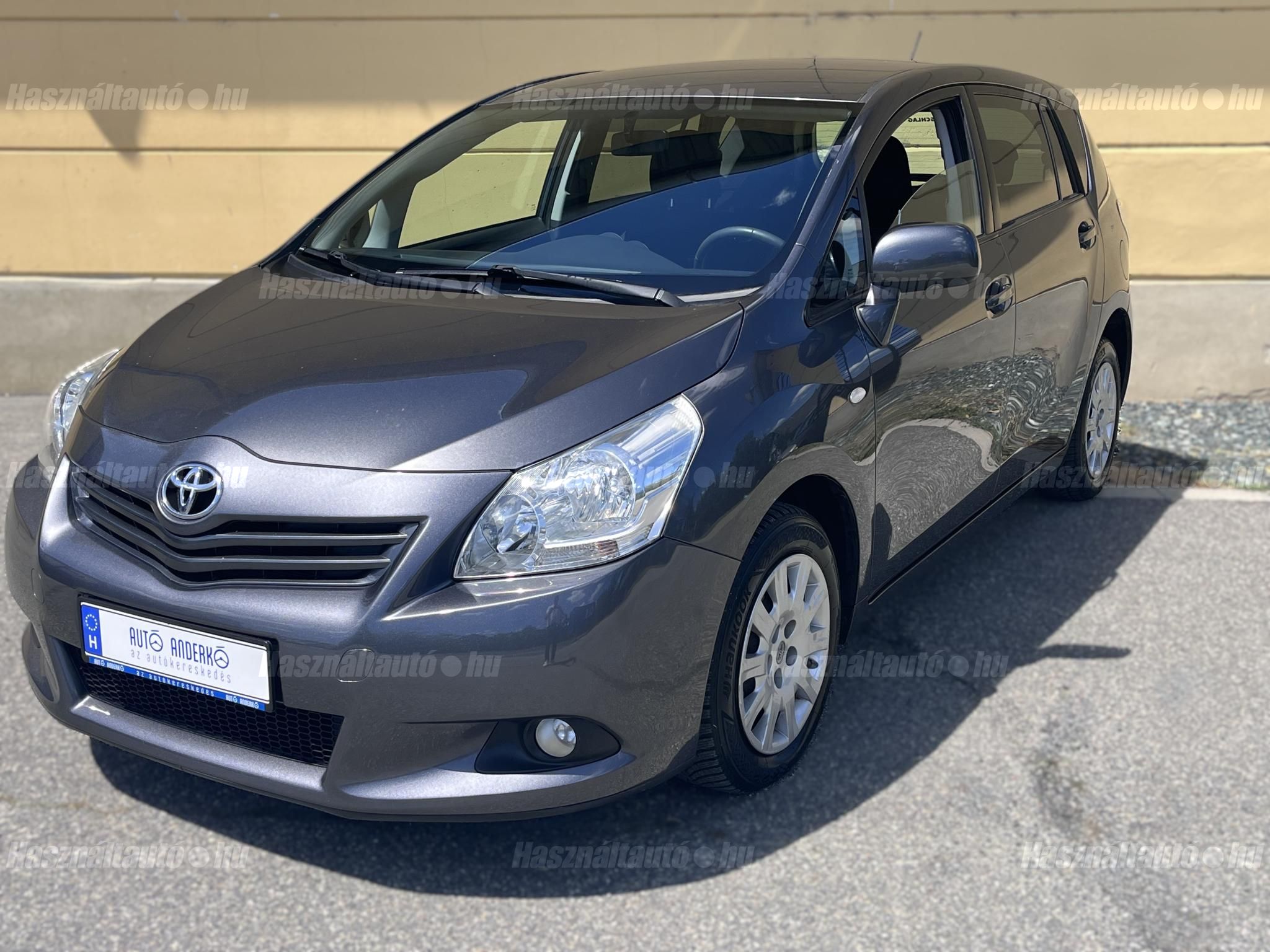 TOYOTA VERSO 2012/5 - 1