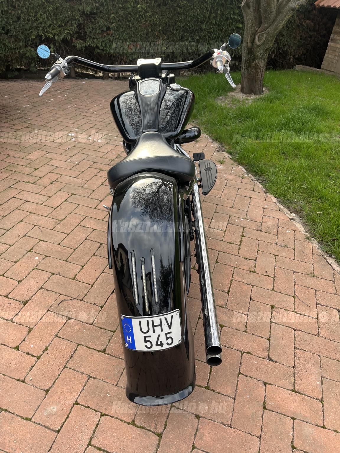 YAMAHA XV 1900 A MIDNIGHT STAR 2006/5 - 1