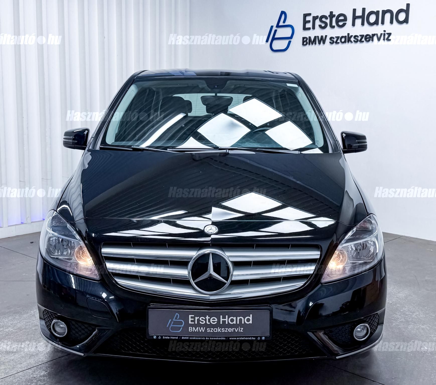 MERCEDES-BENZ B 180 2014/7 - 1