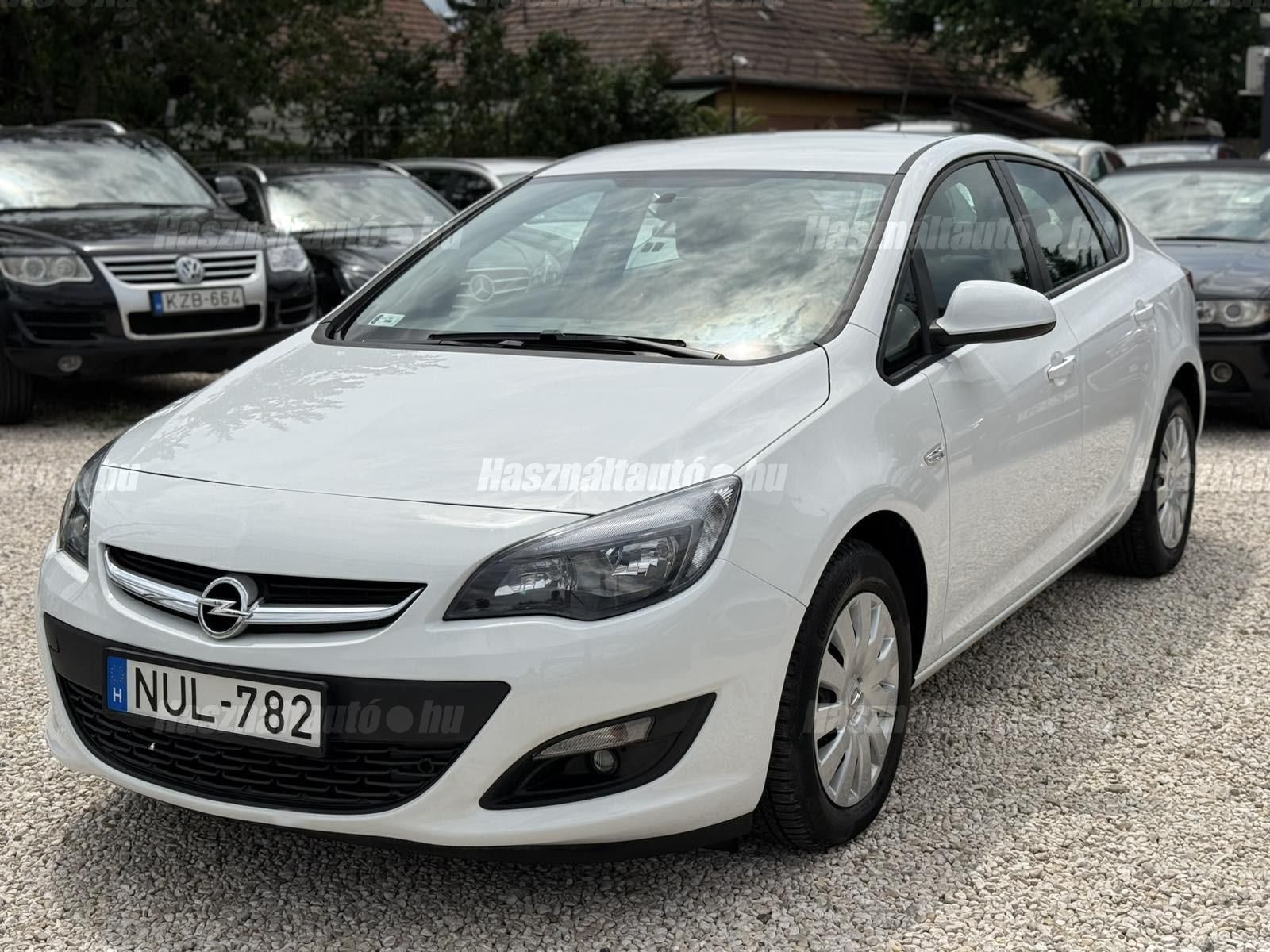 OPEL ASTRA J 2016/8 - 1