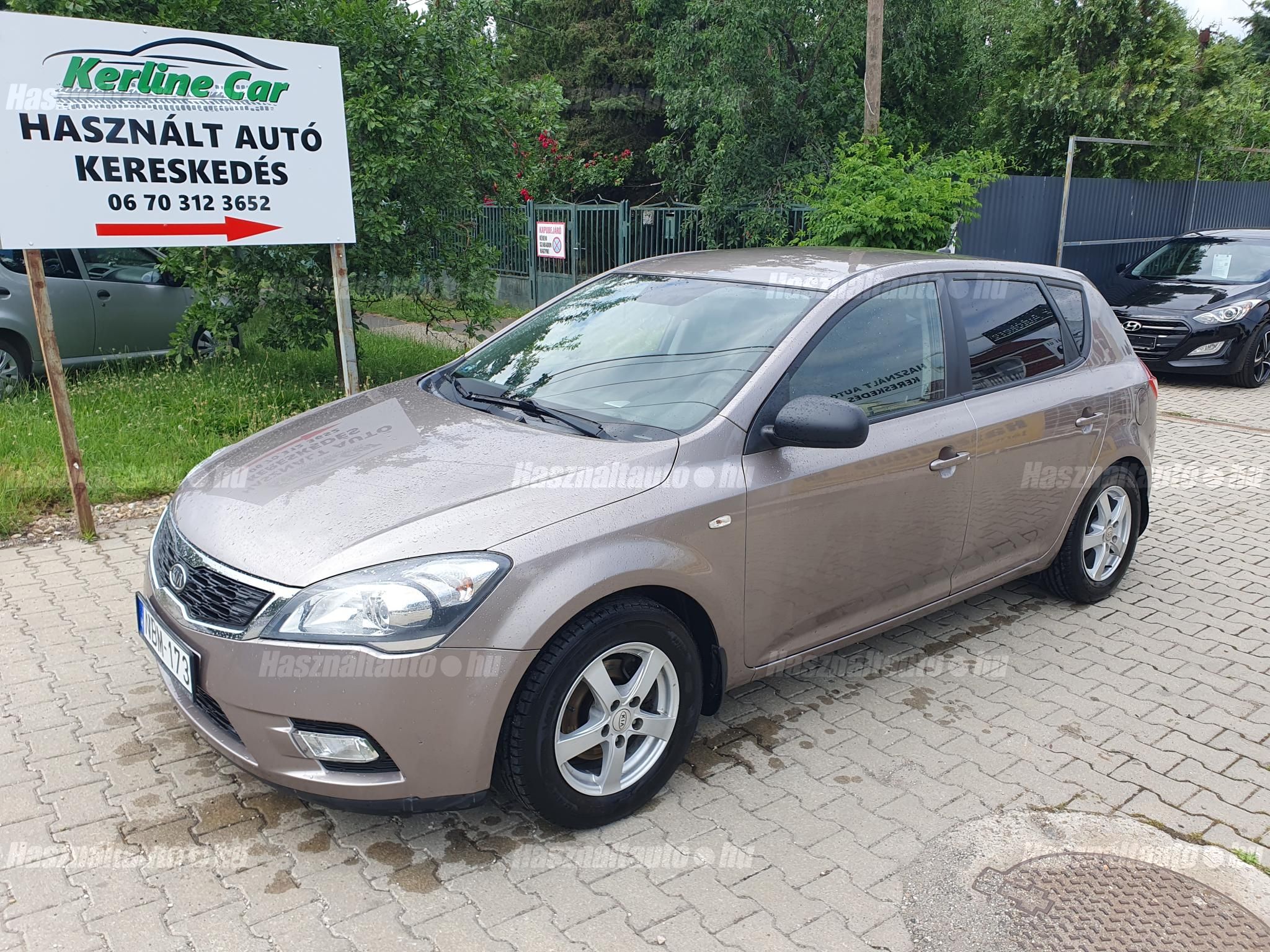 KIA CEE'D 2011/11 - 1