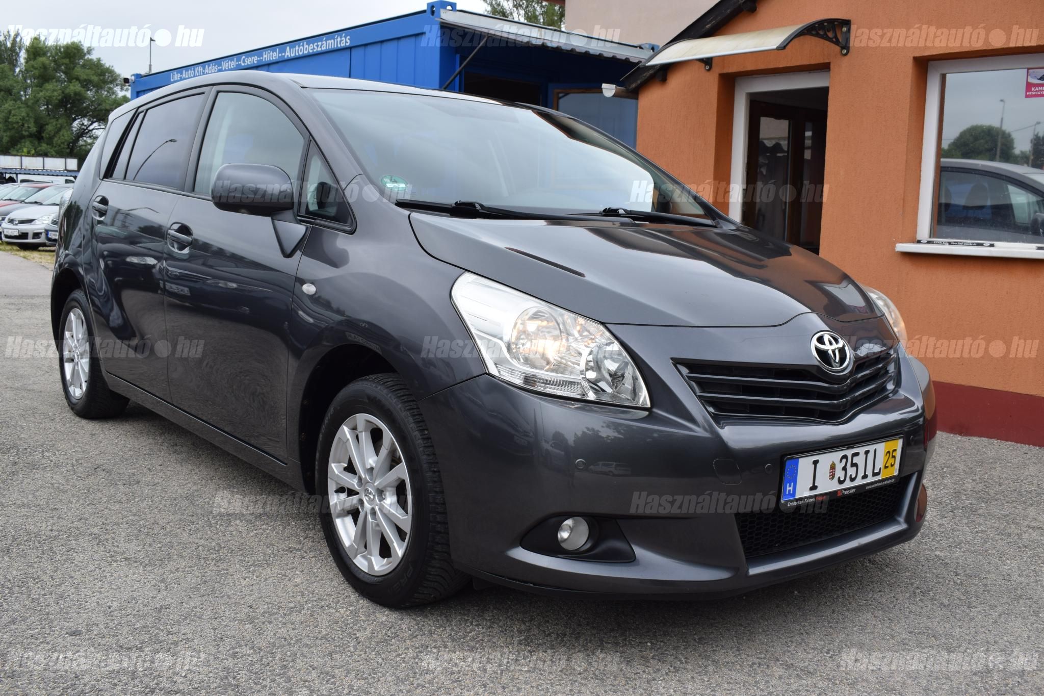 TOYOTA VERSO 2011/12 - 1