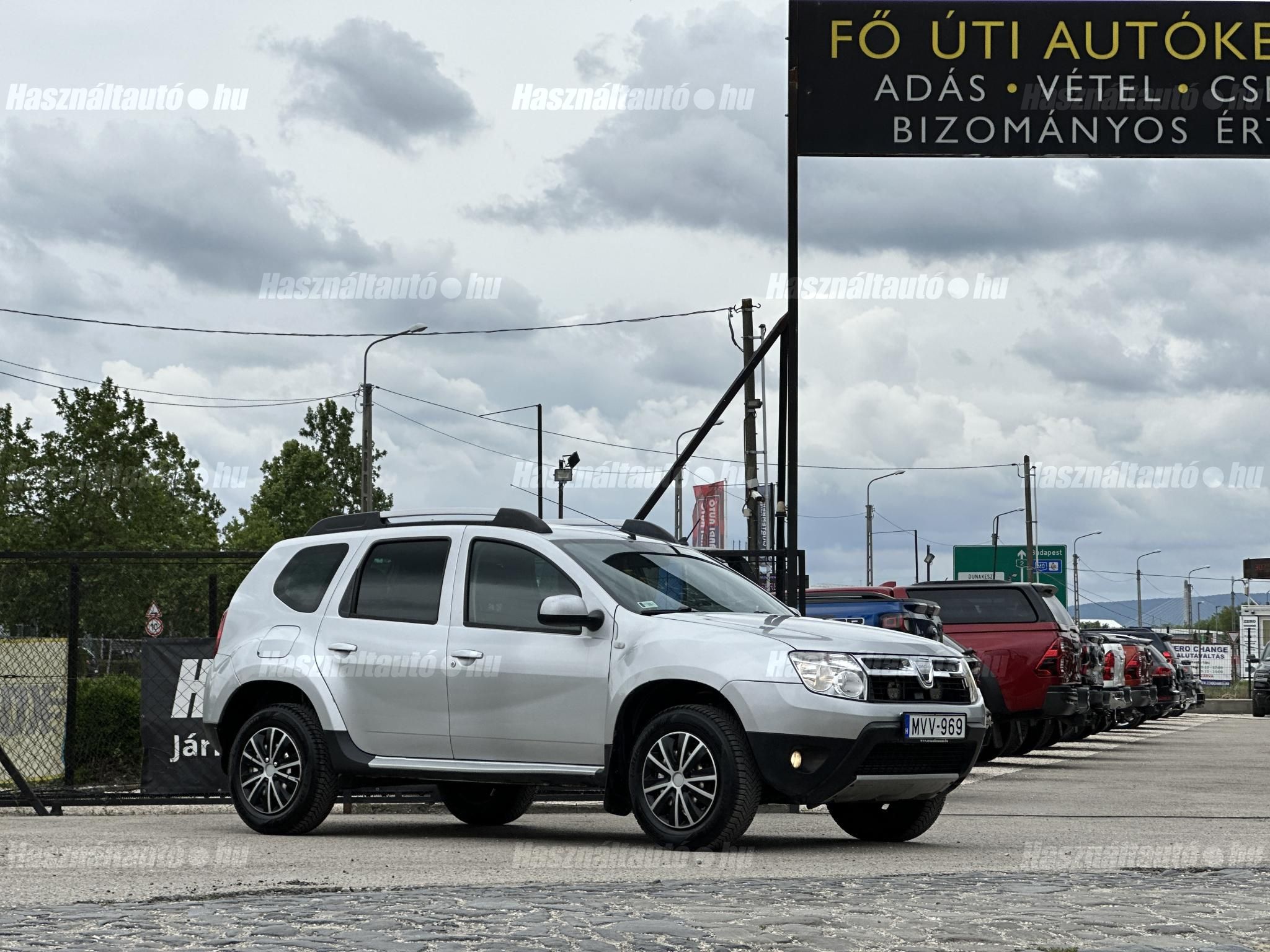 DACIA DUSTER 2011/8 - 1