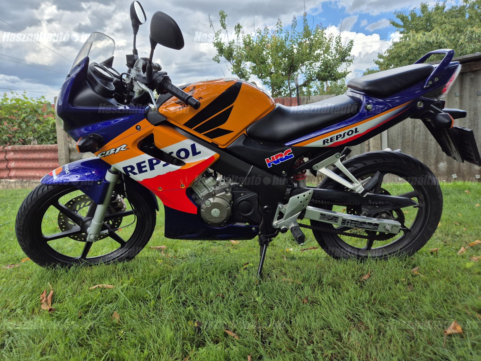 HONDA CBR 125 R 2005/9 - 1