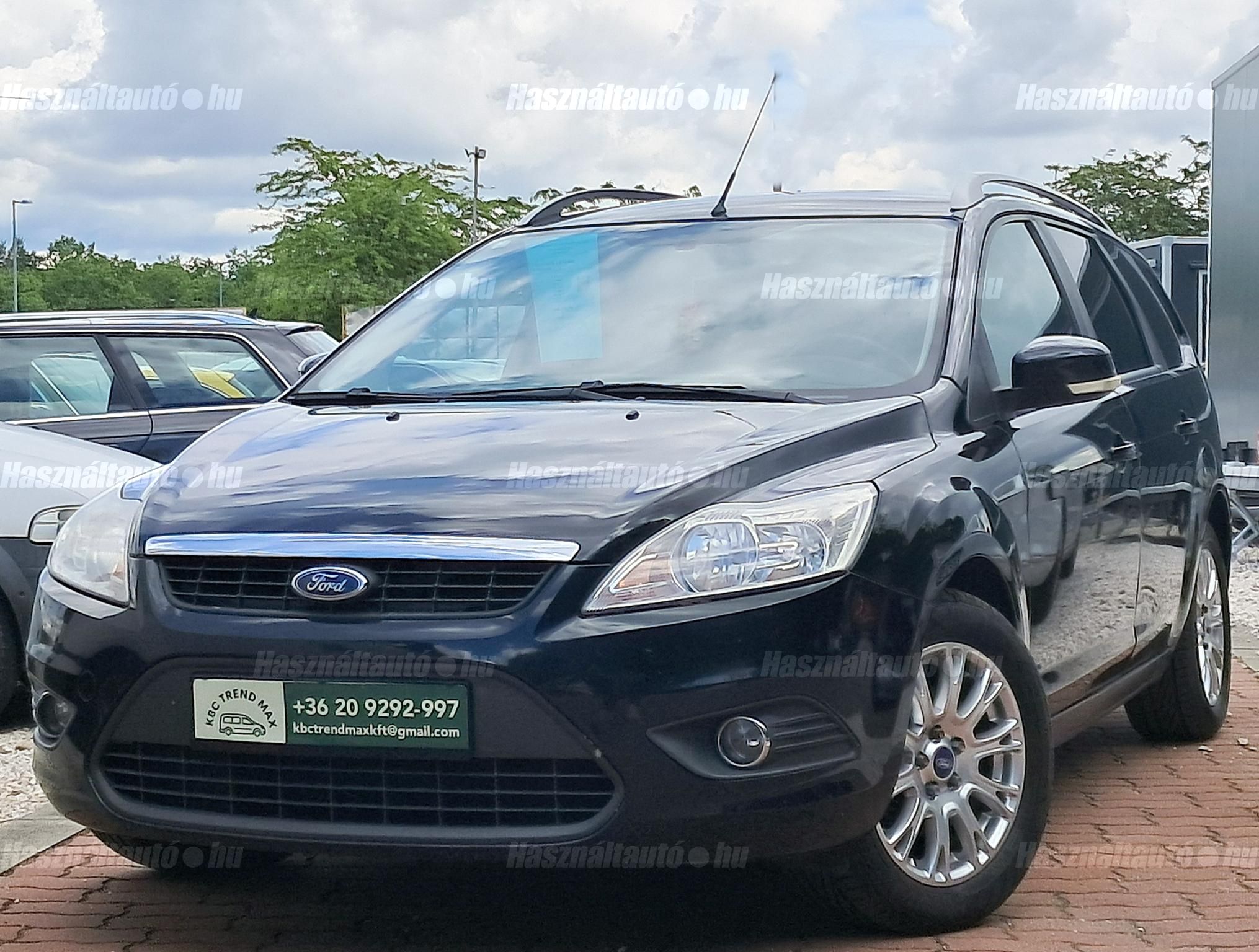 FORD FOCUS 2010/10 - 1