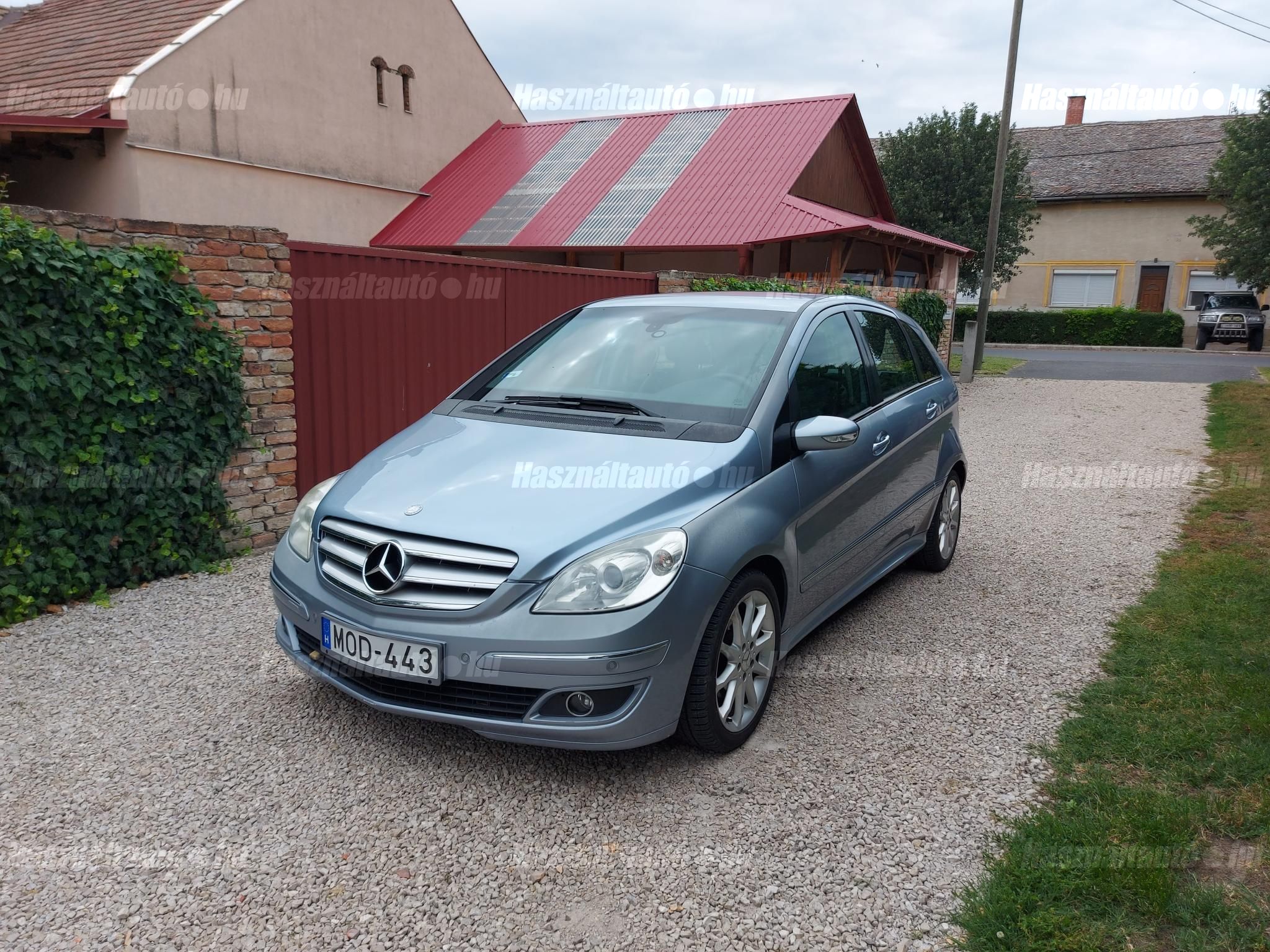 MERCEDES-BENZ B 180 2008/1 - 1