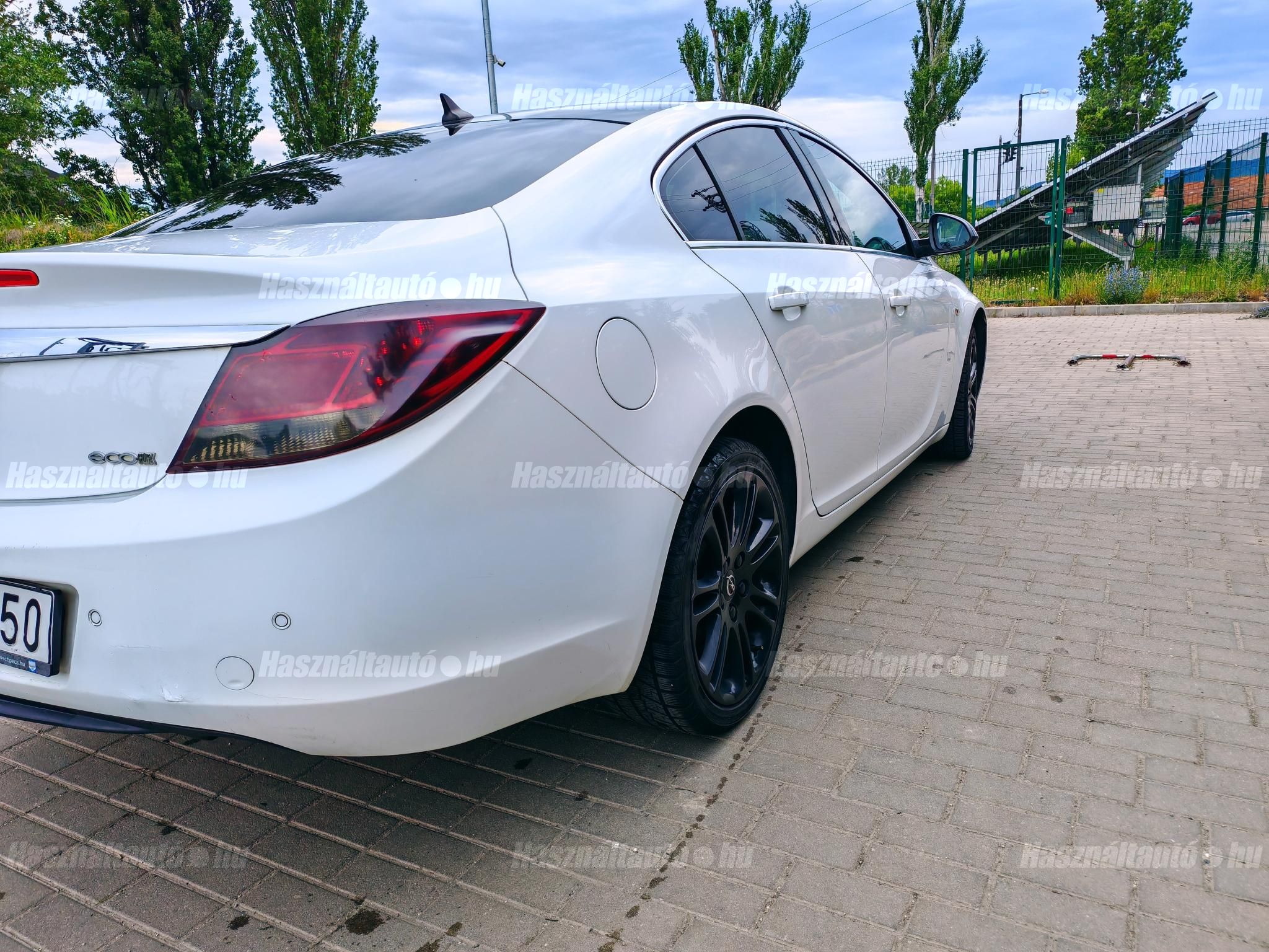 OPEL INSIGNIA 2012/8 - 1