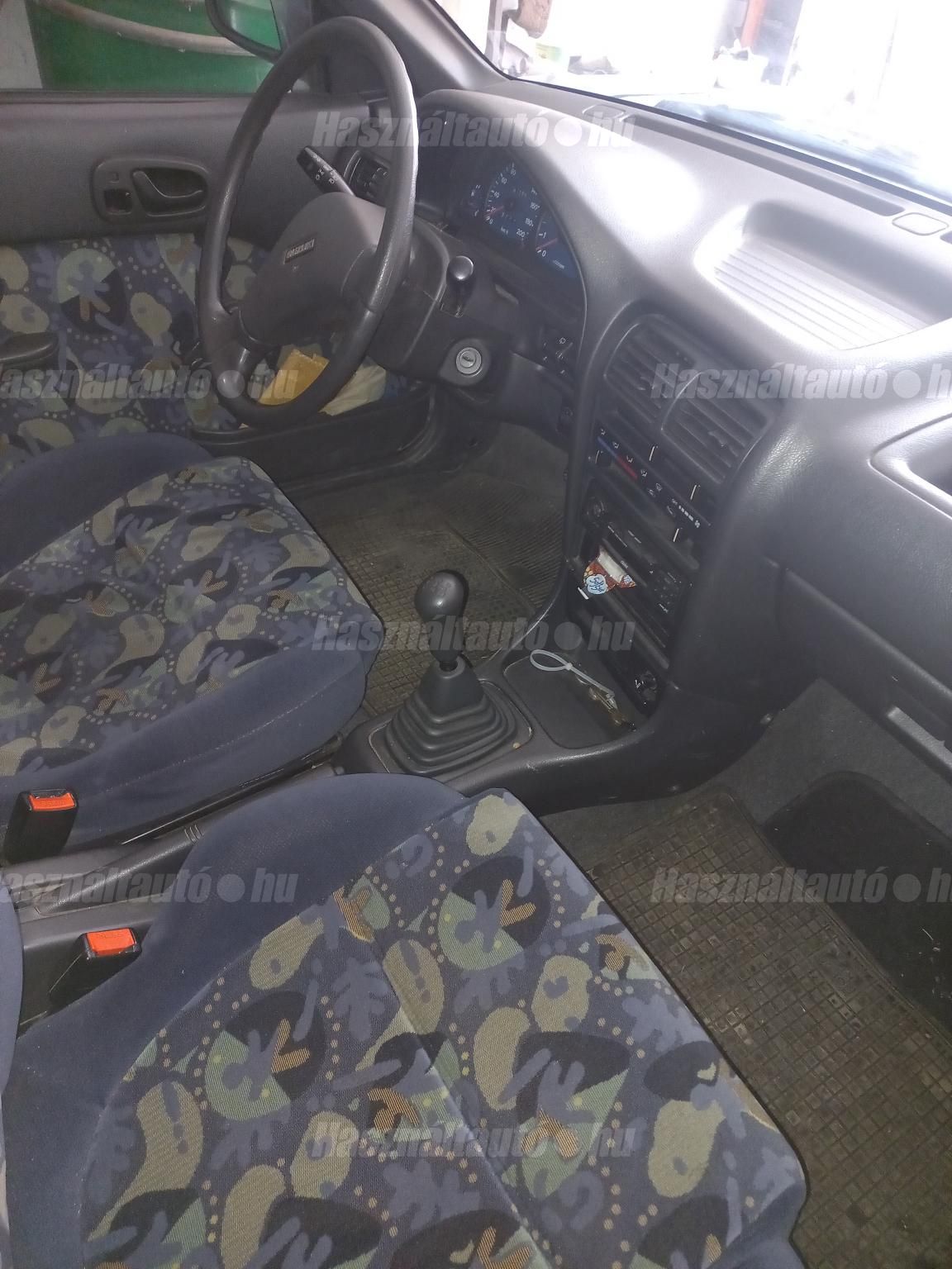 SUZUKI SWIFT 1998/10 - 1